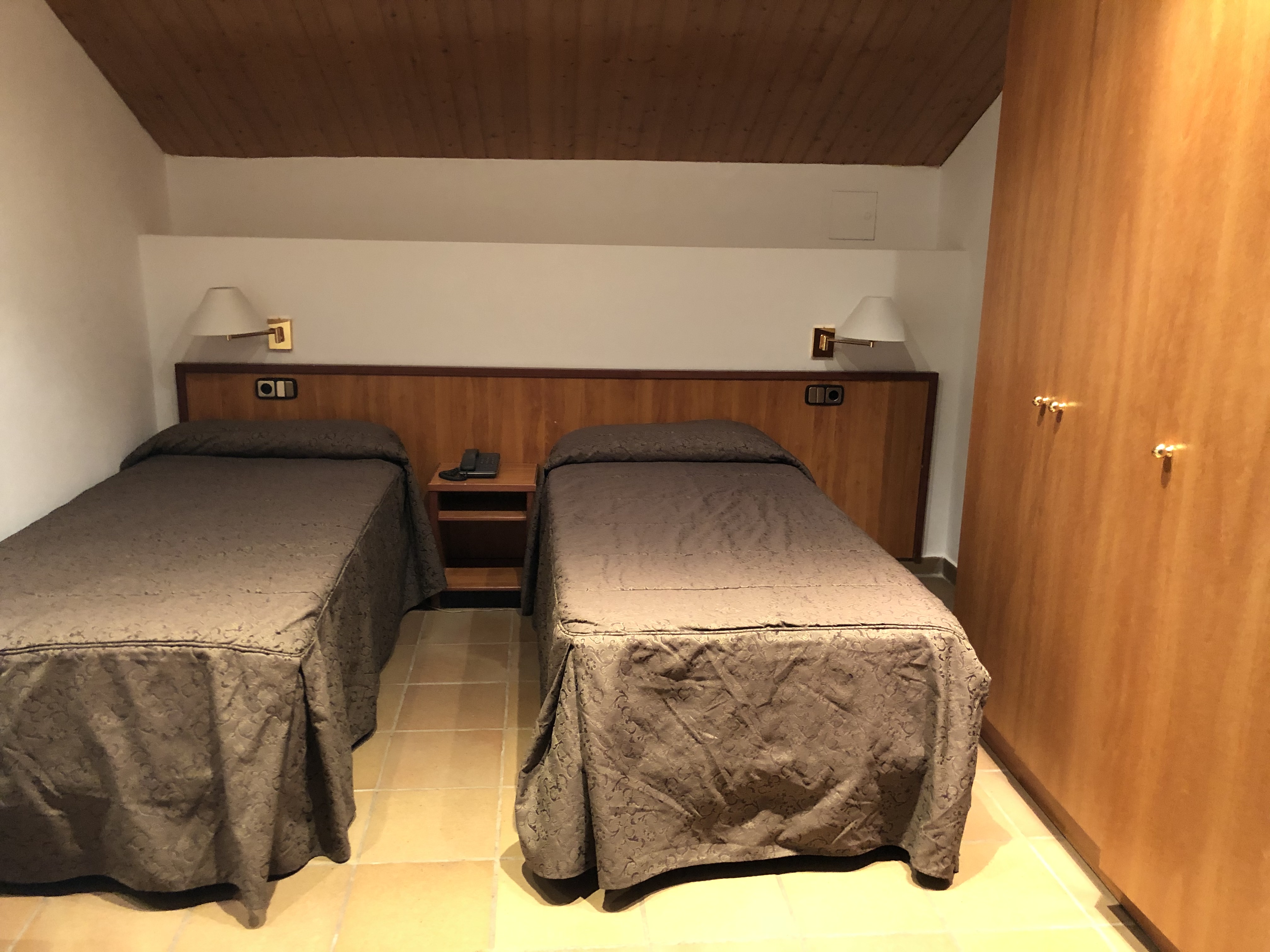 Double or Twin Standard