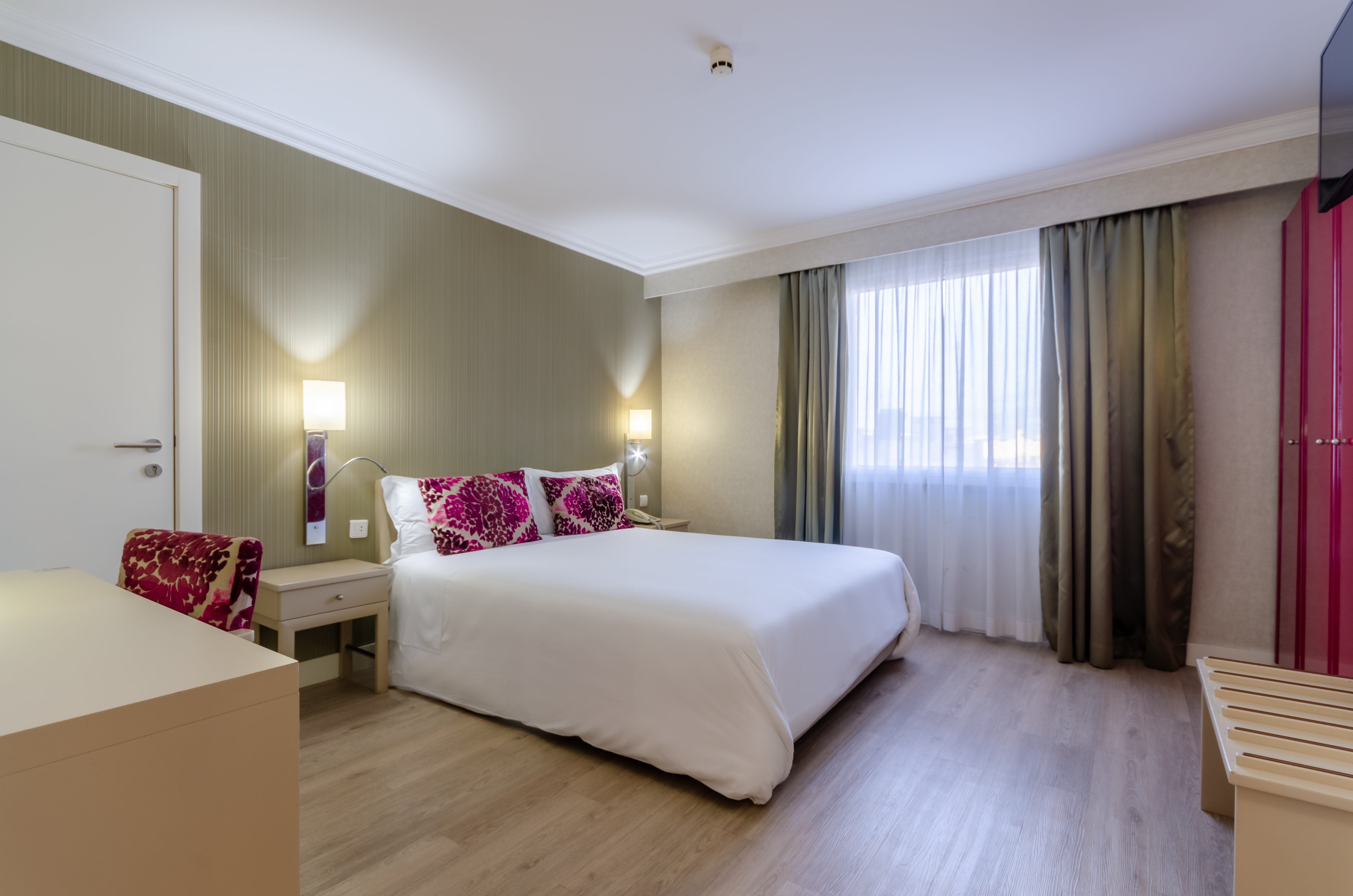 Double or Twin Standard