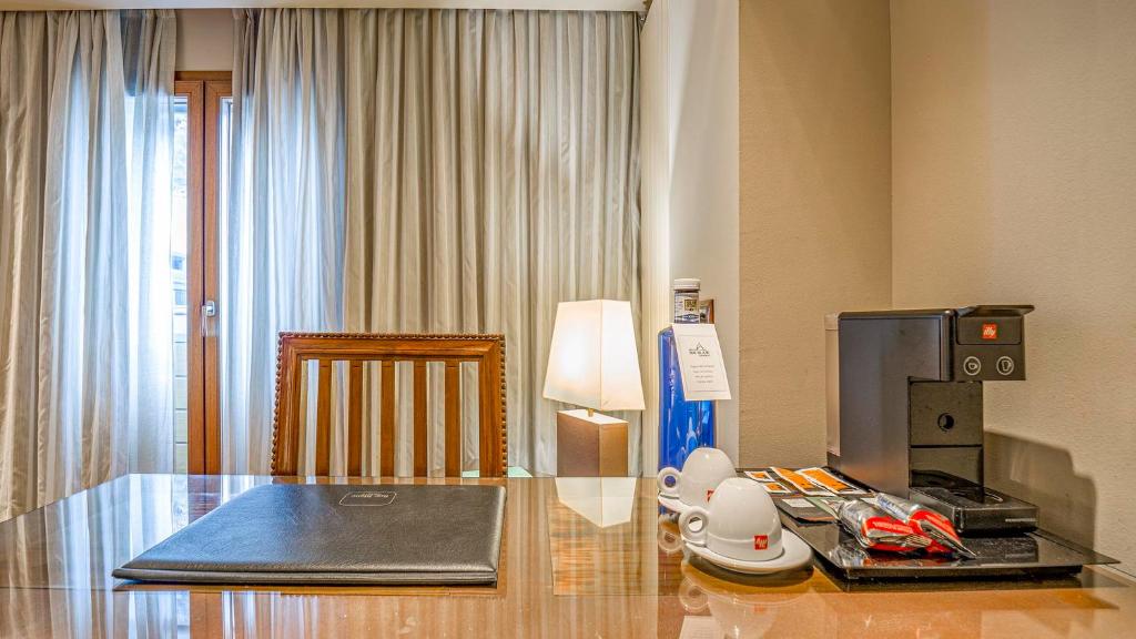 Triple Deluxe City View