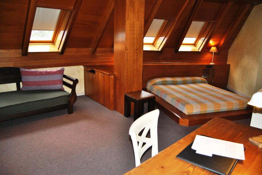 Double Single Superior