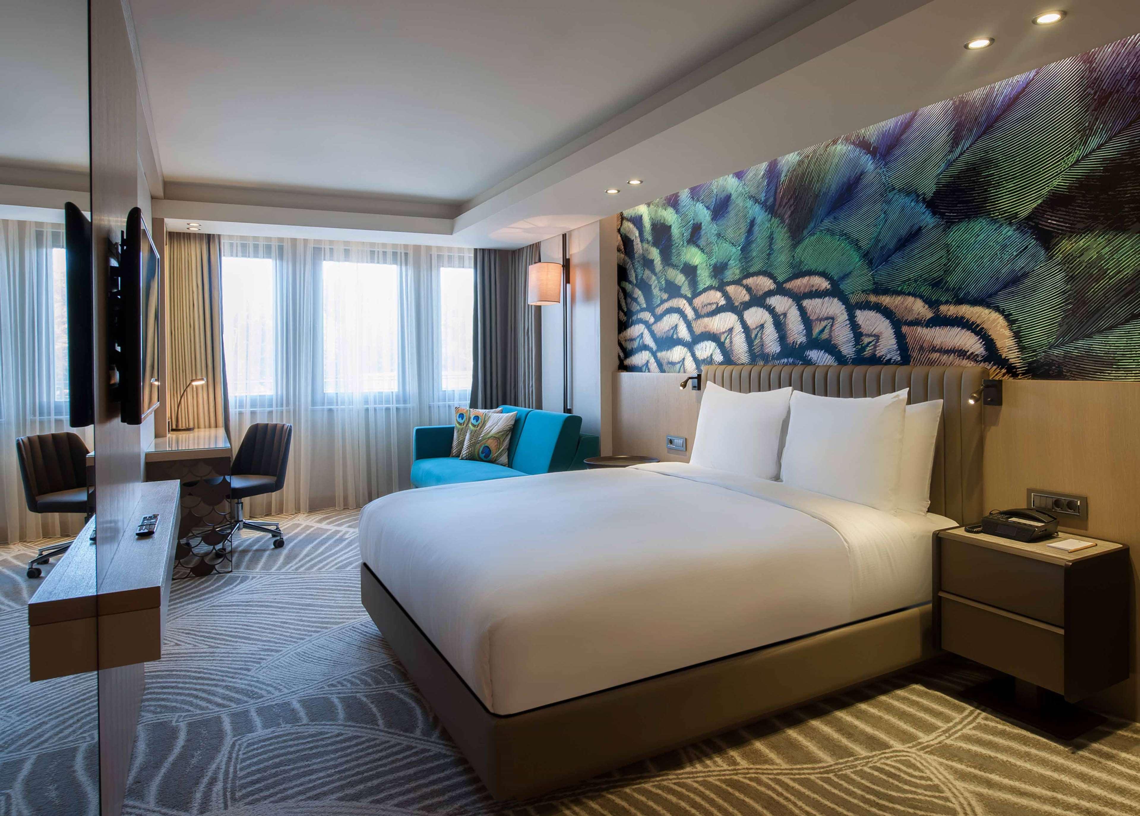 Double Deluxe King Bed