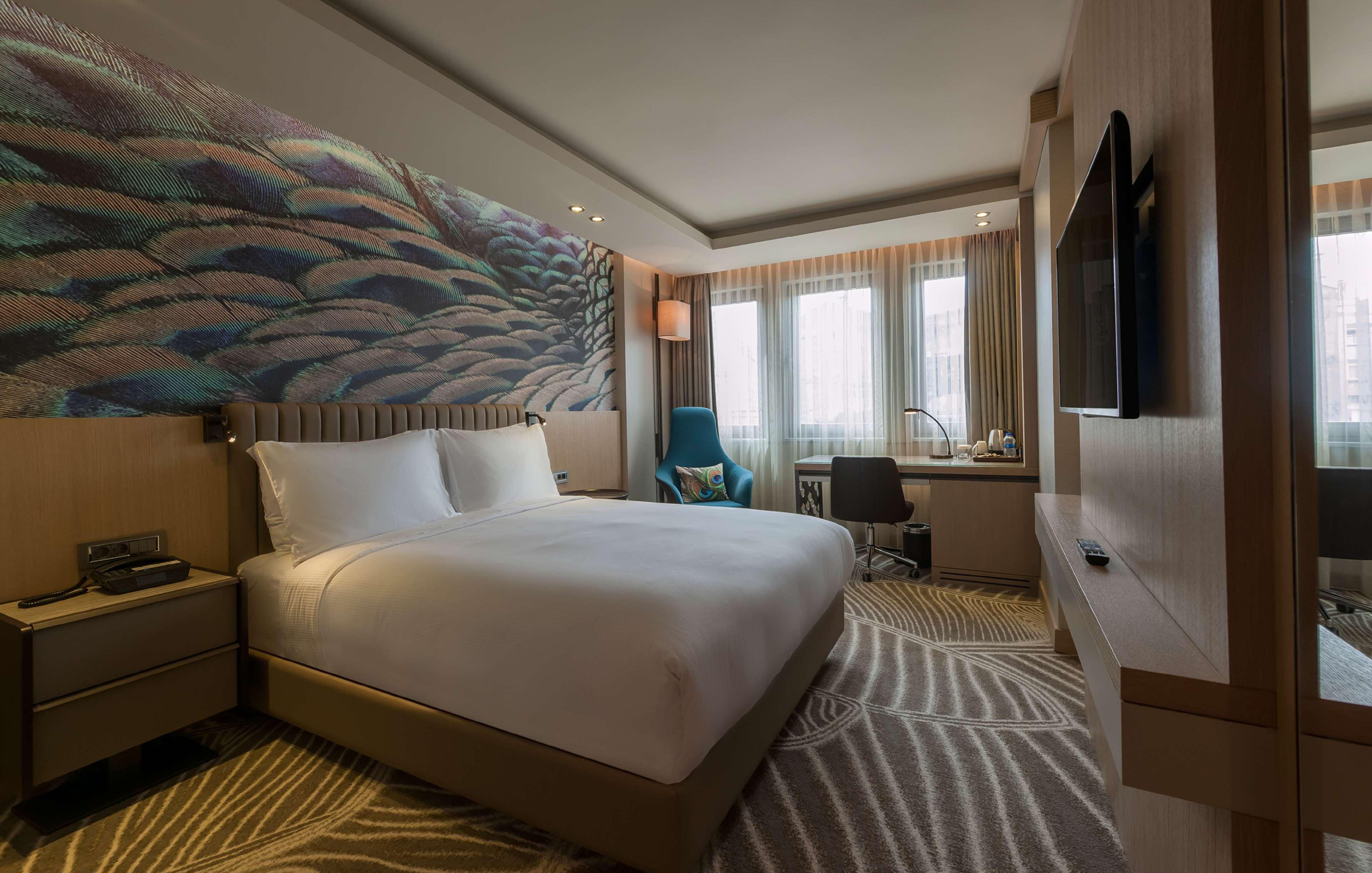 Double Queen Size Bed