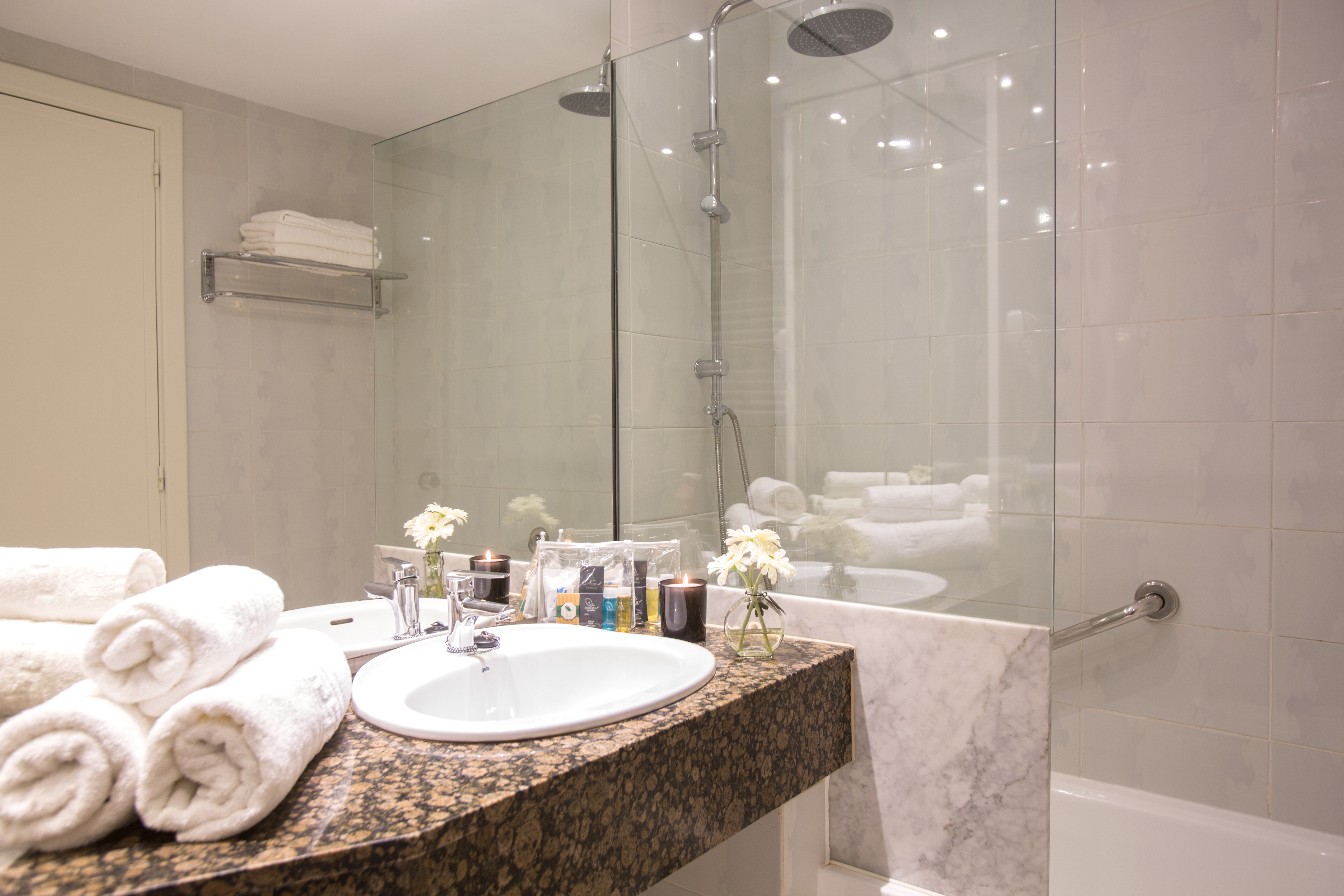 Double or Twin Standard