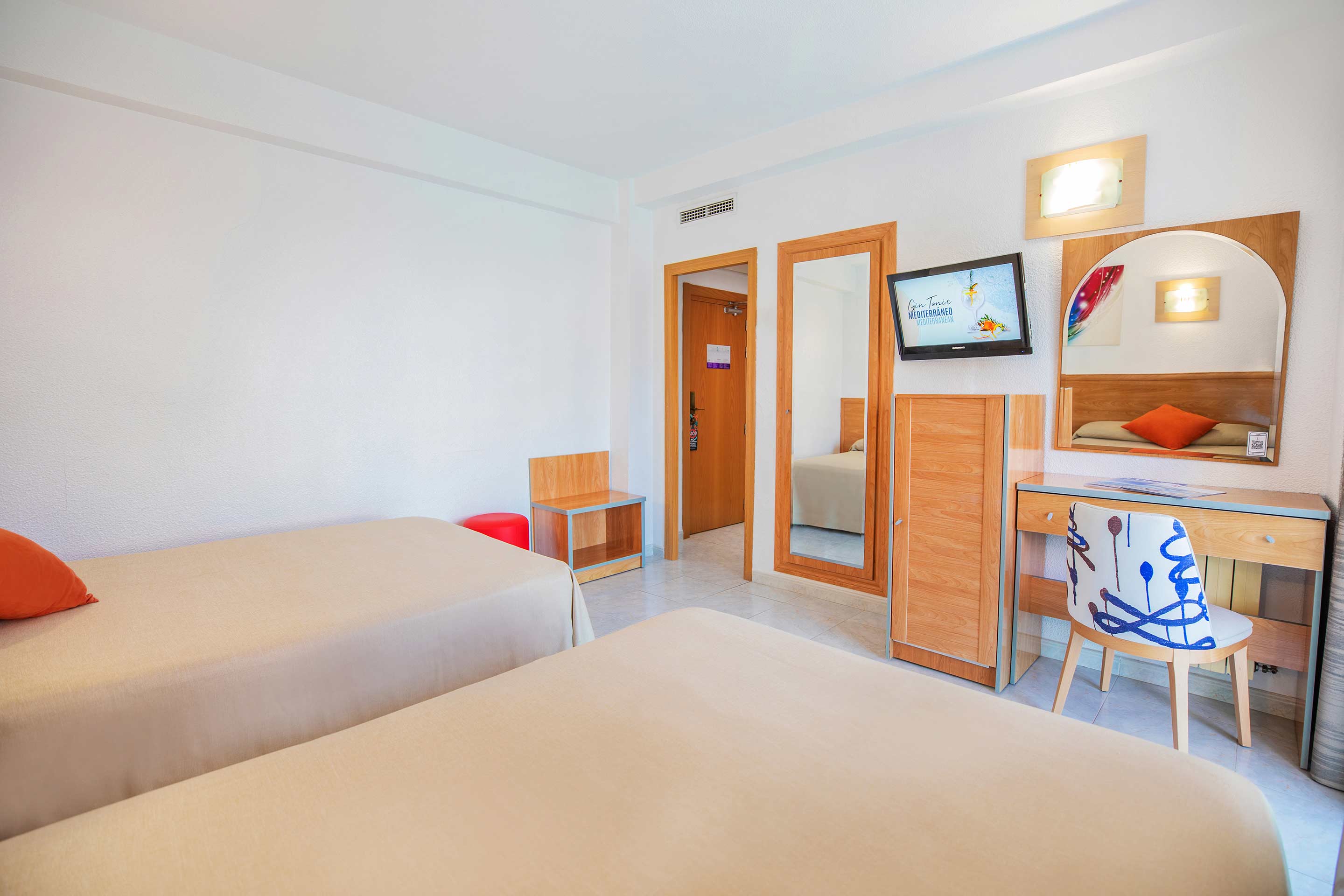 Double or Twin Standard