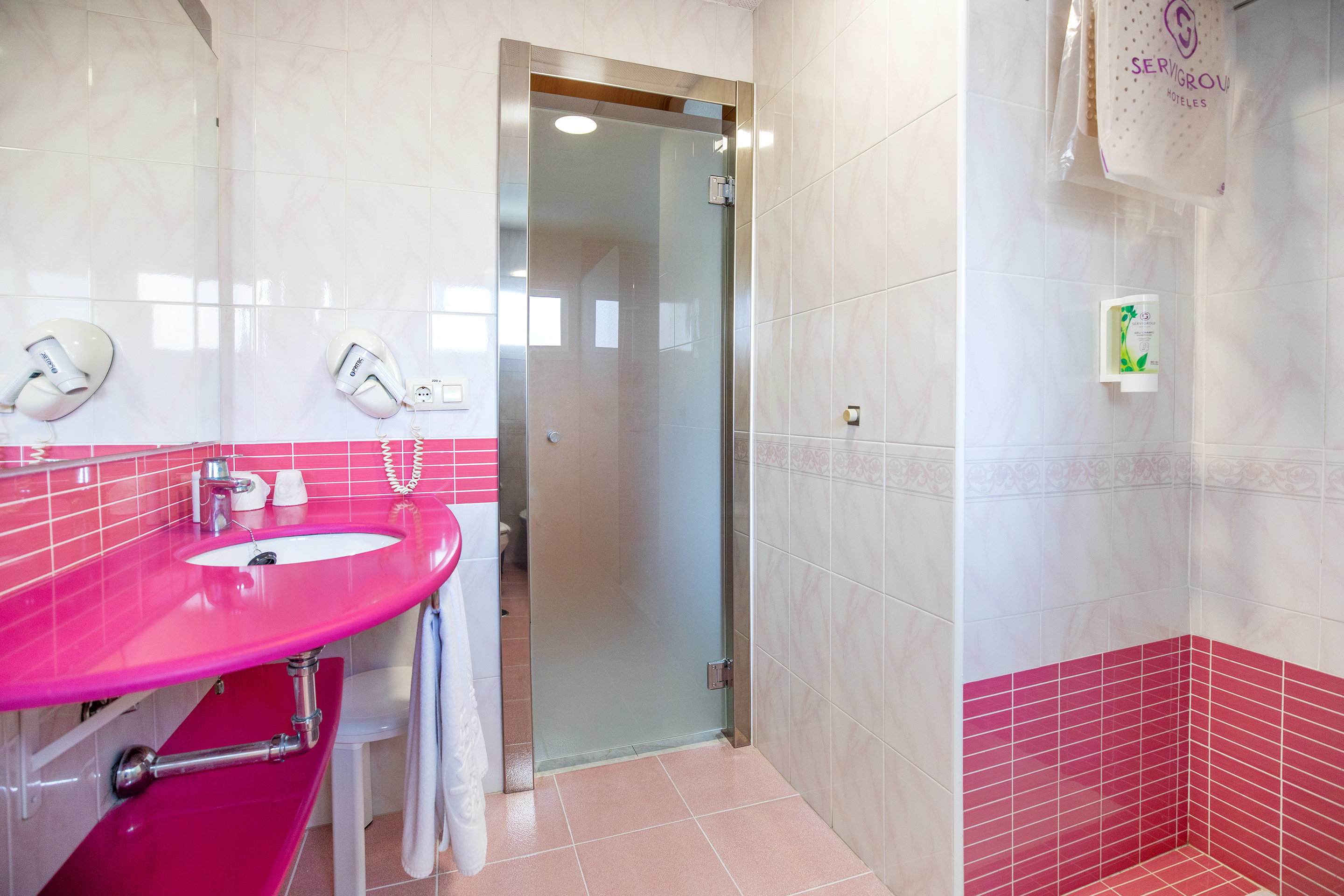 Double or Twin Standard