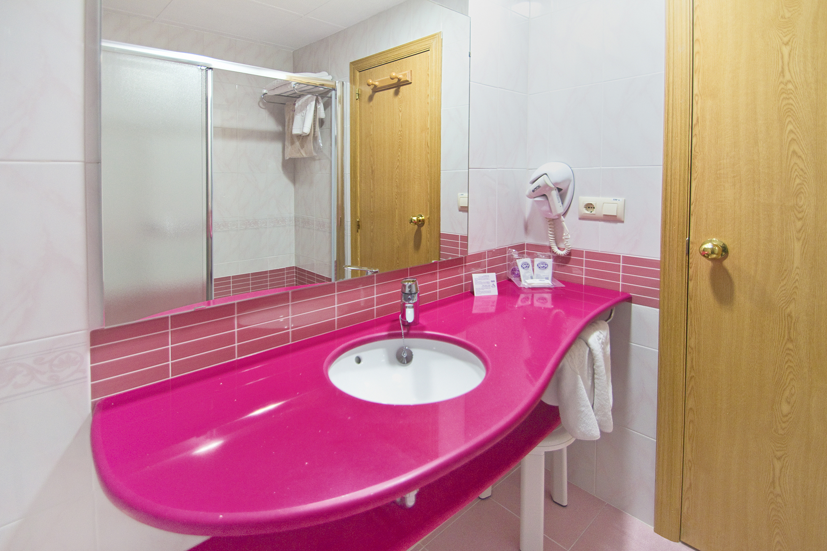 Double or Twin Standard