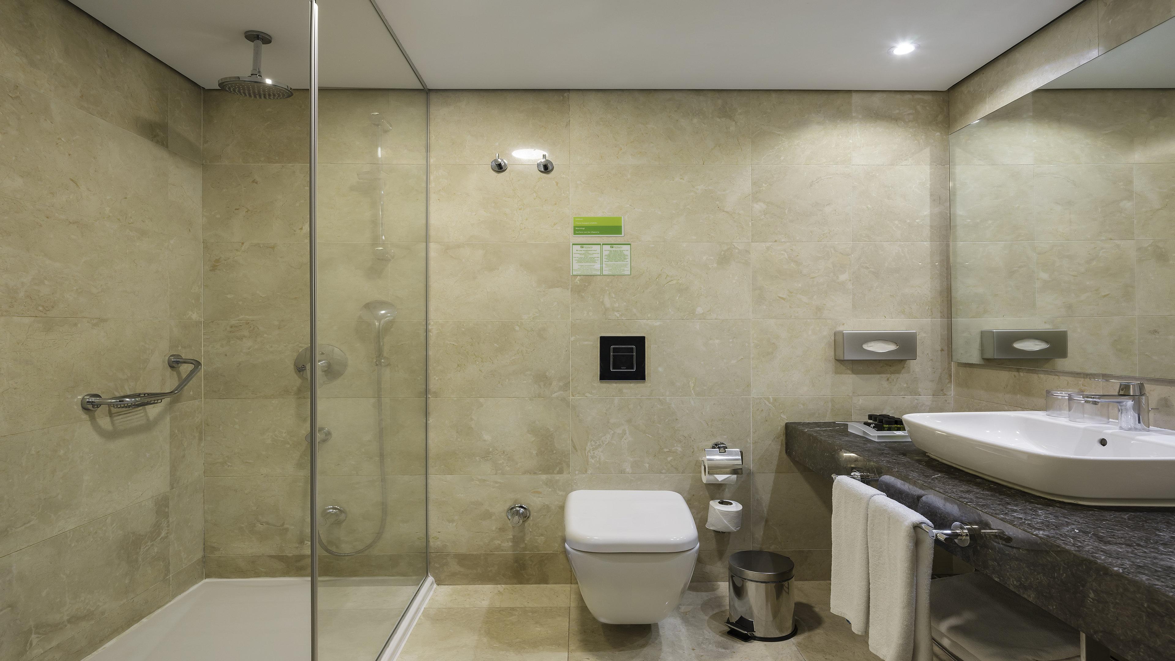 Double Accessible King Size Bed