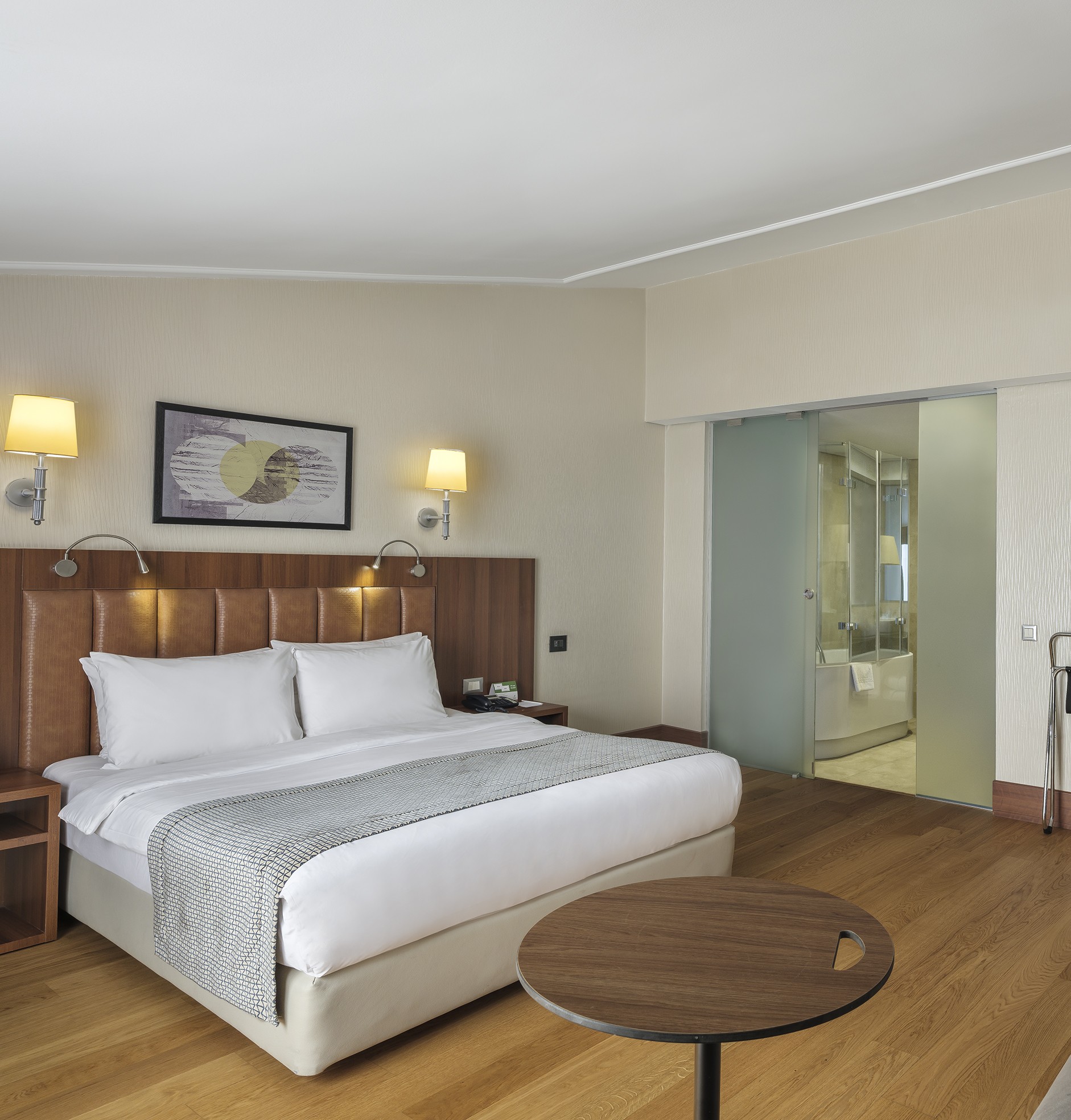 Double Queen Size Bed