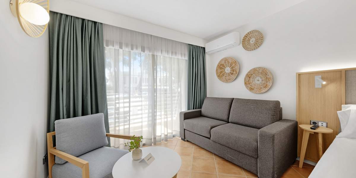 Room Superior Side Sea View