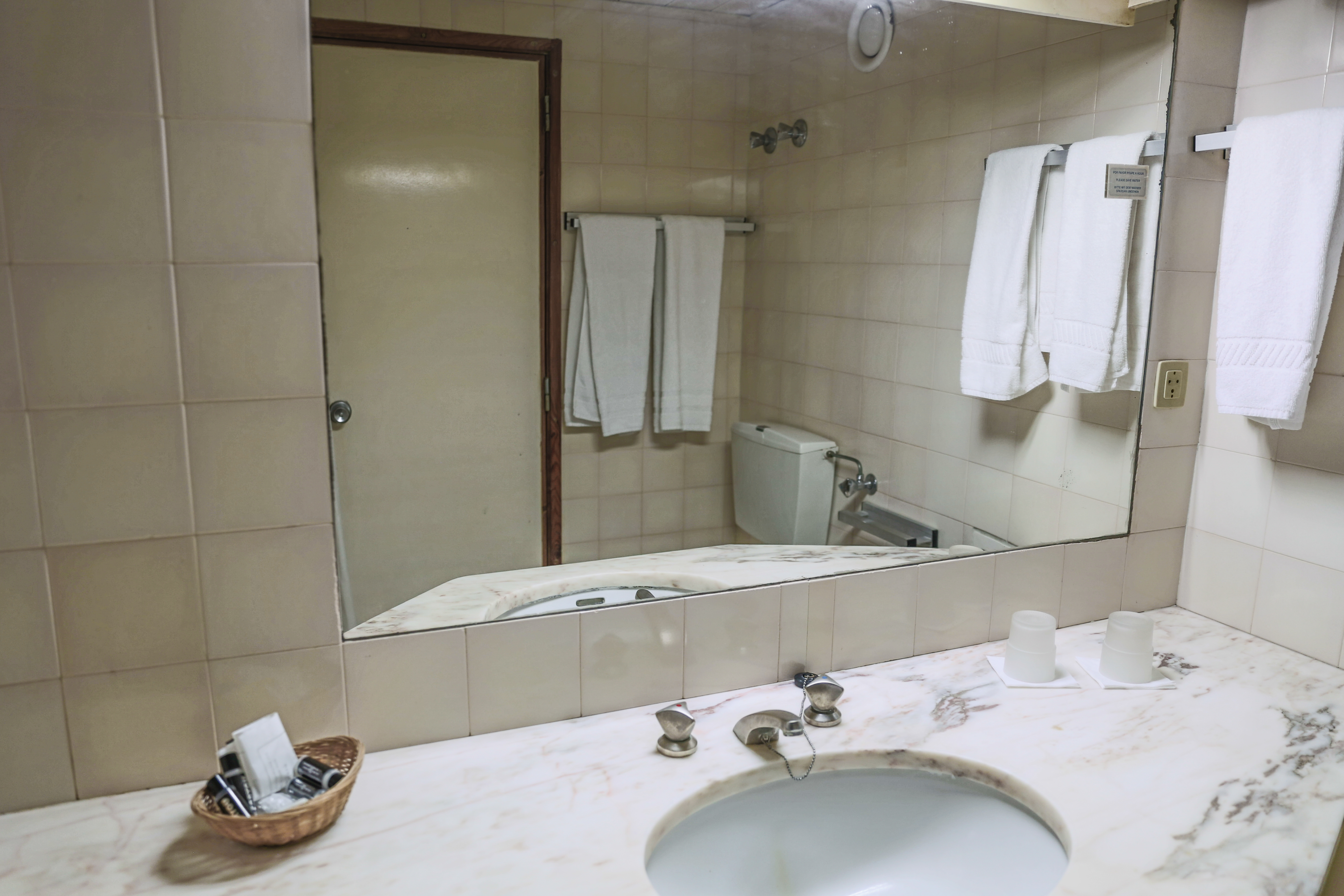 Double Single Pool View