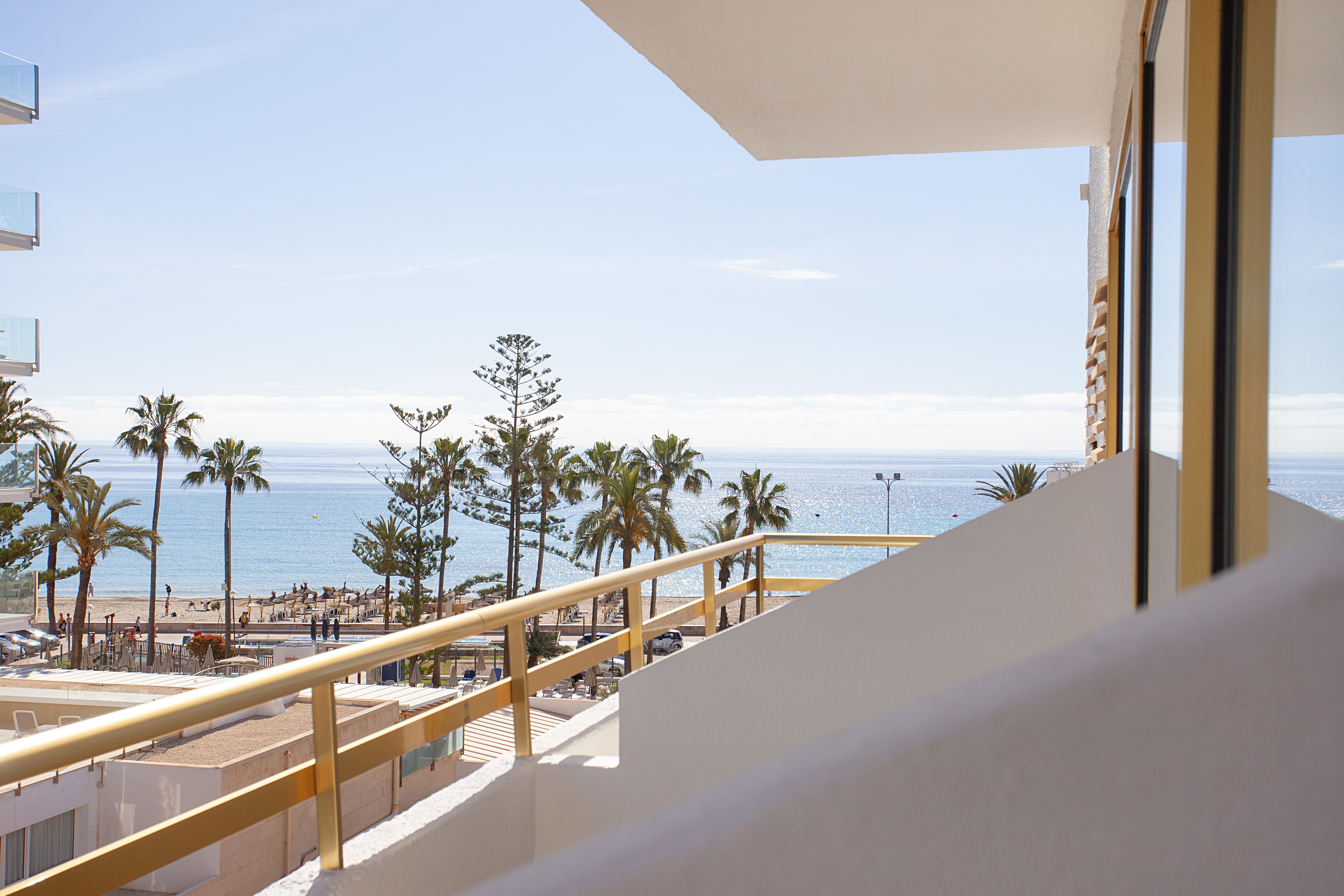 Double or Twin Side Sea View