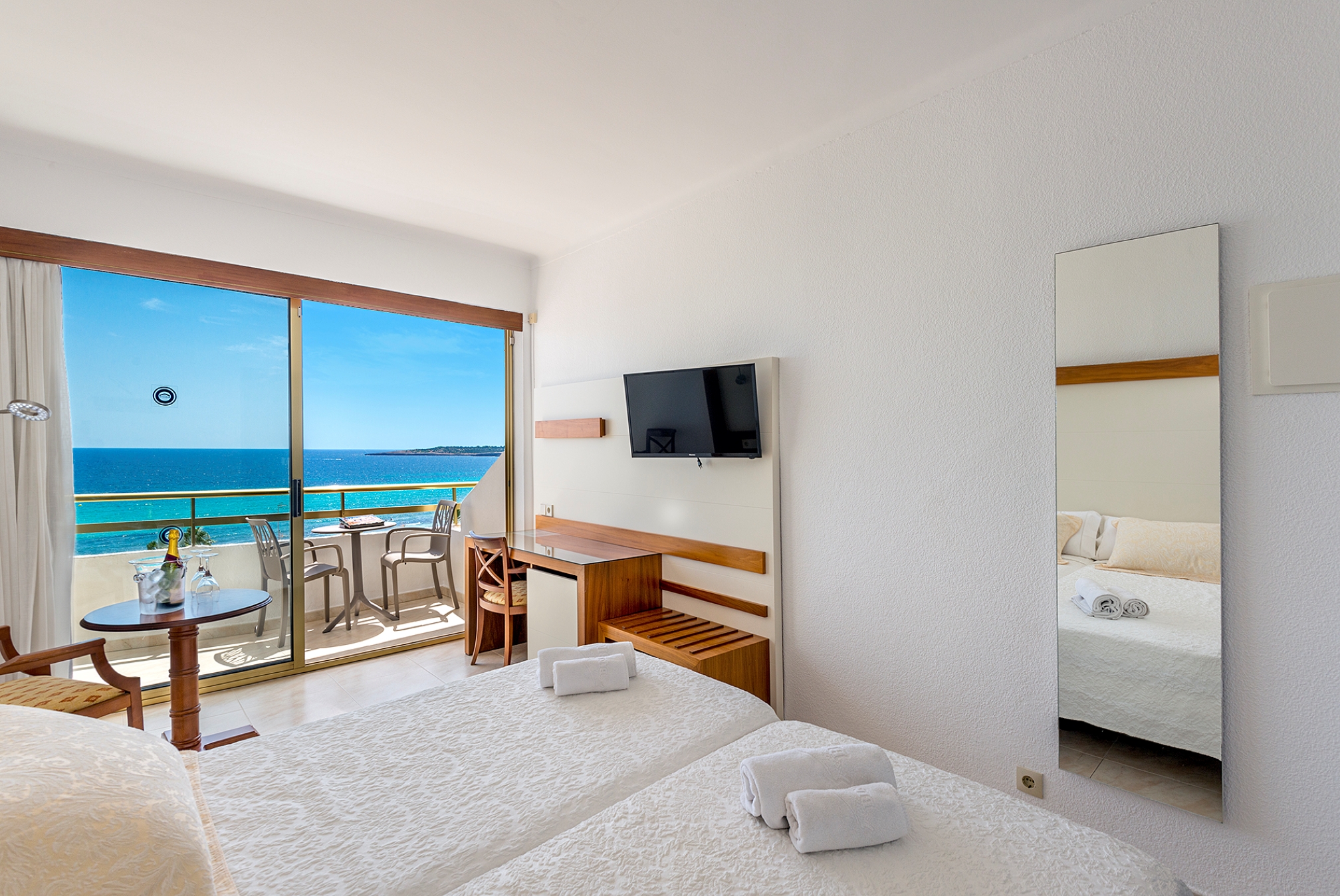 Double or Twin Sea Front