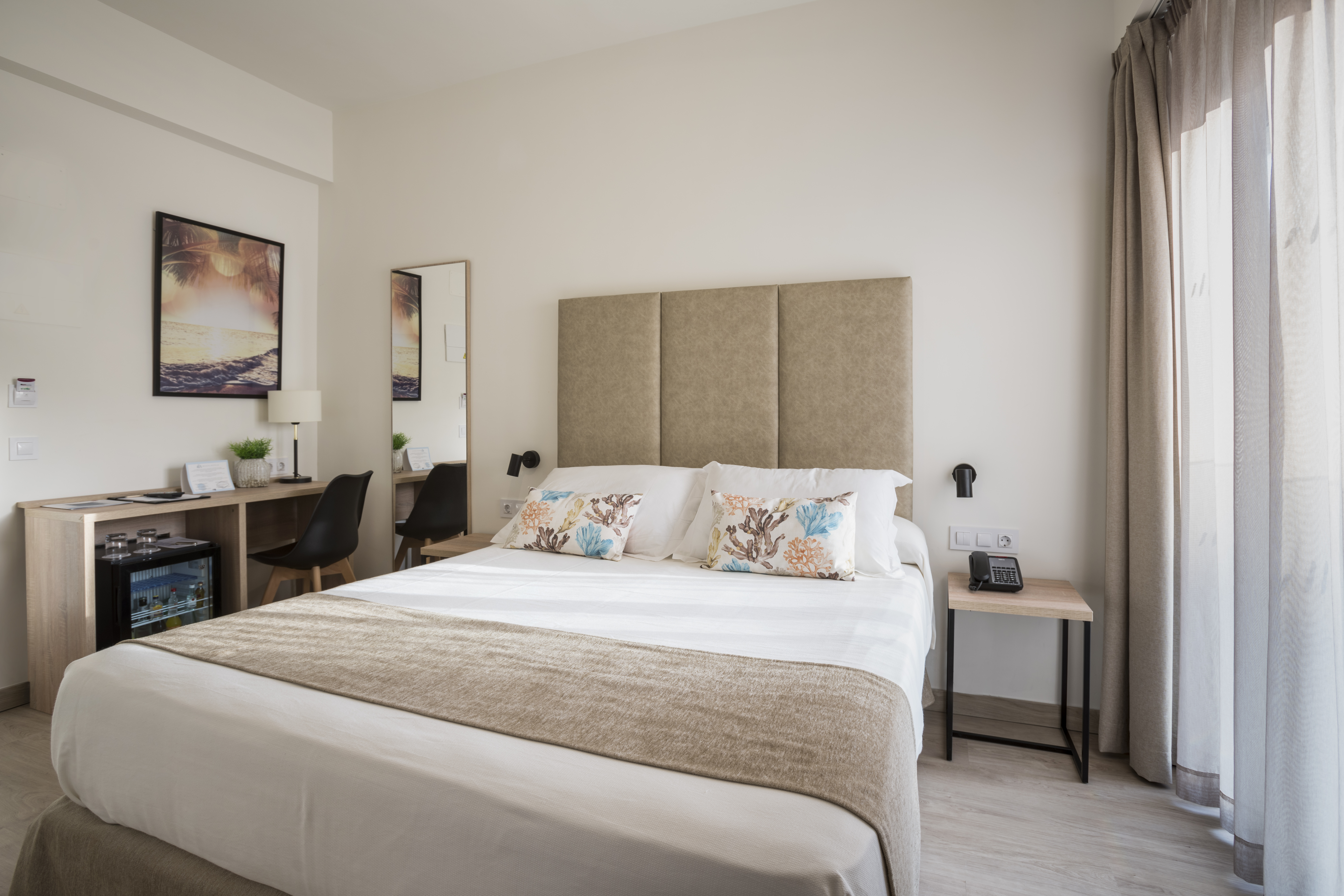 Double or Twin Side Sea View