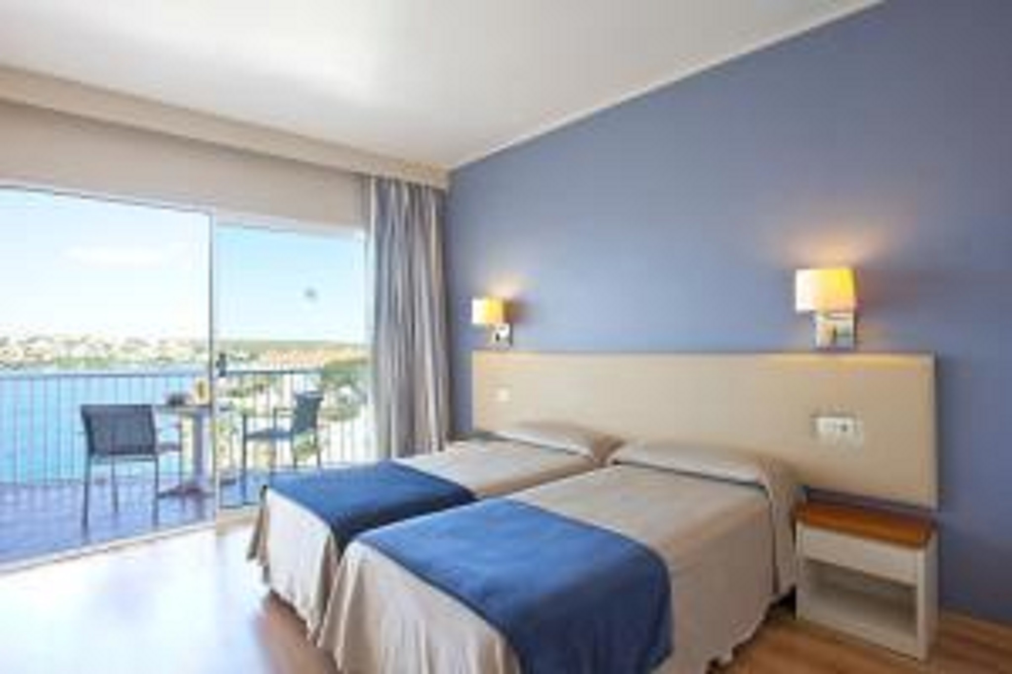 Double Single with Balcony