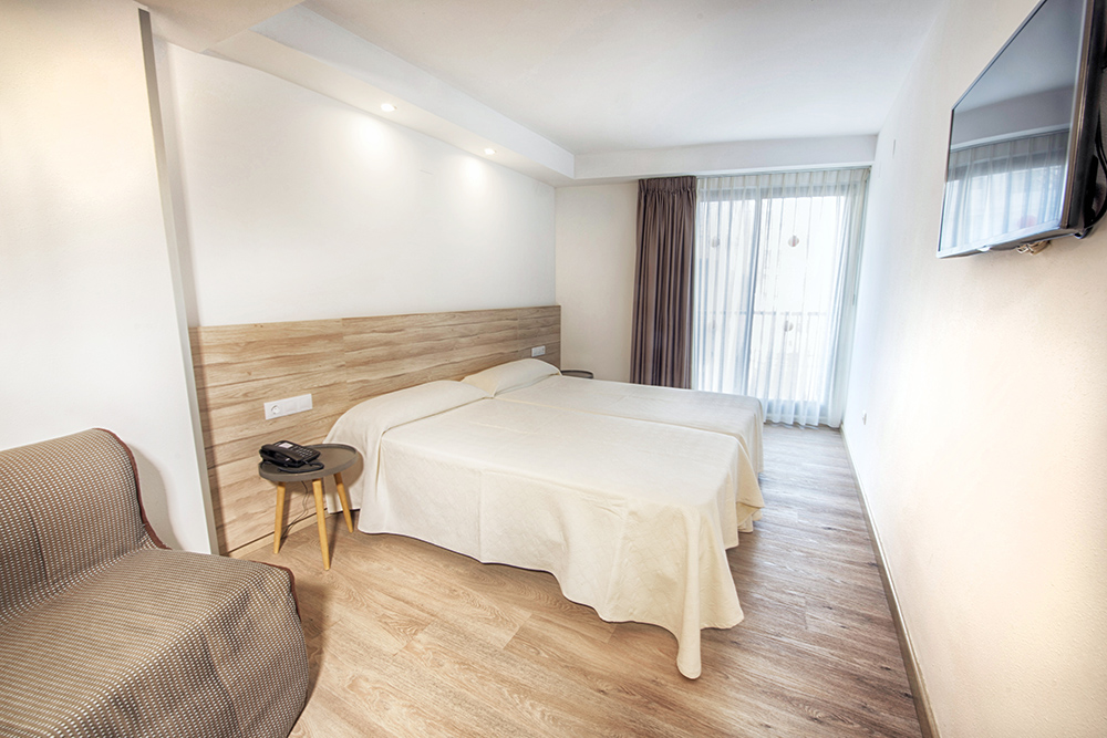 Double or Twin Standard