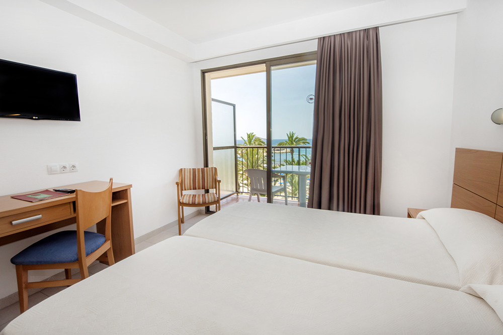 Double or Twin Sea View