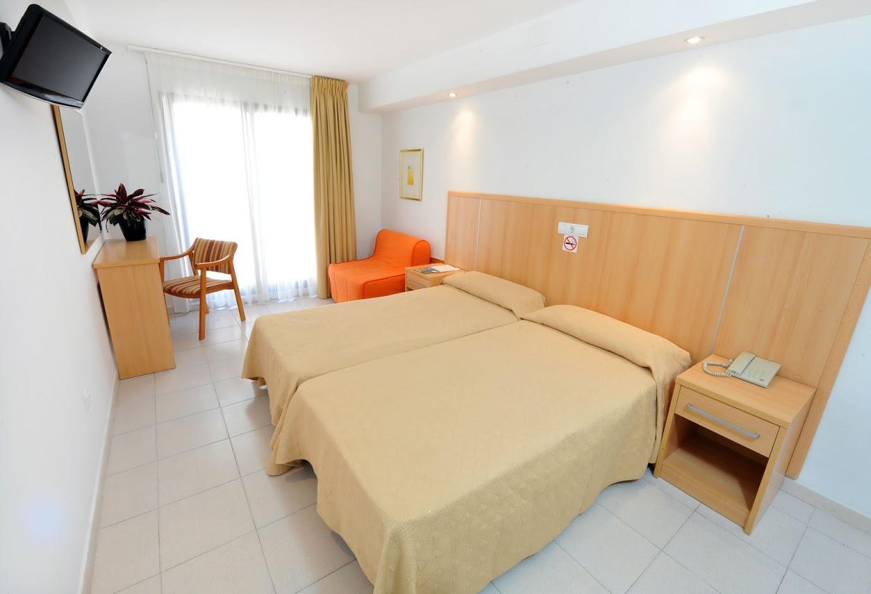 Double or Twin Standard