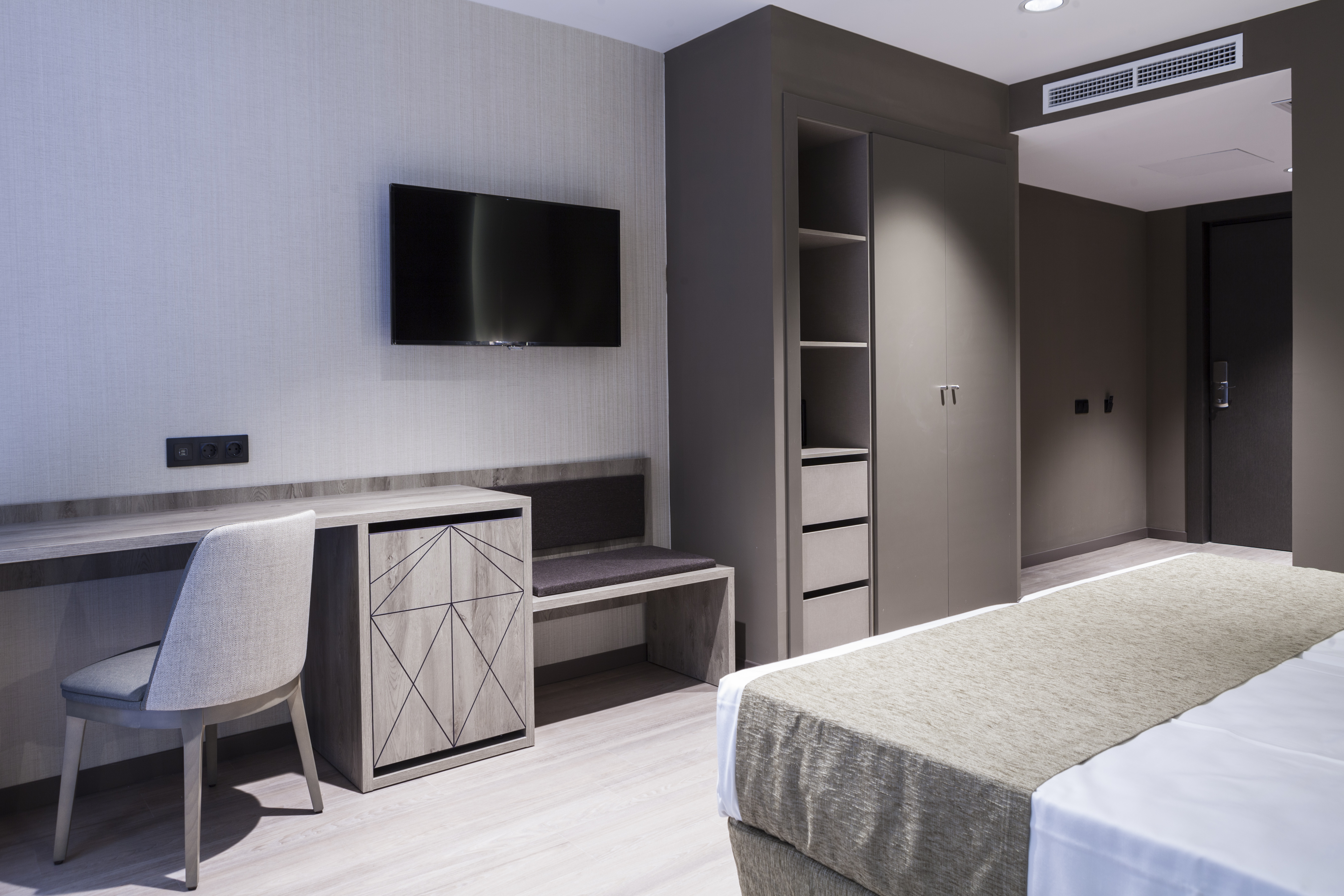 Double Single Superior