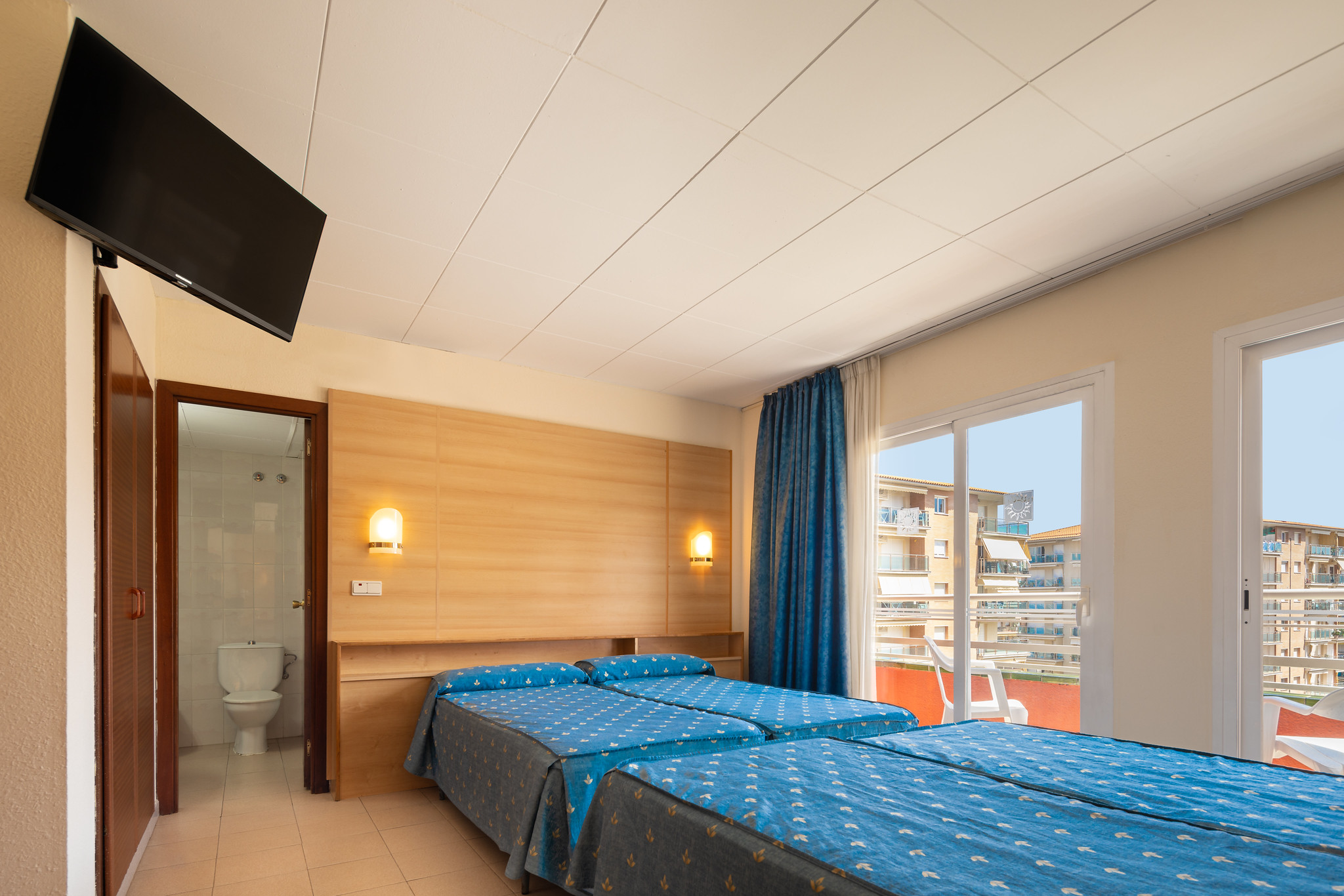 Double or Twin Standard