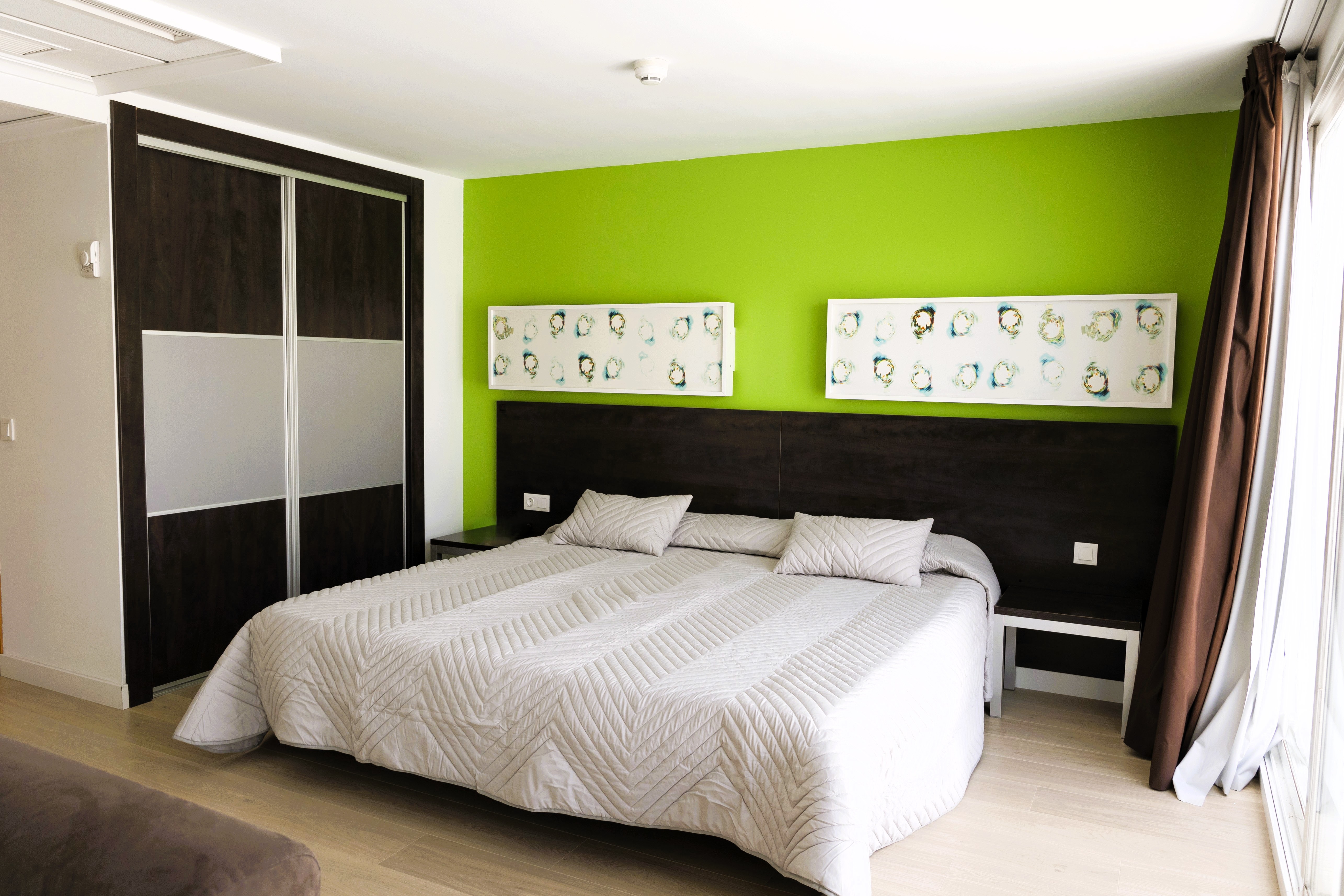 Double Single Superior