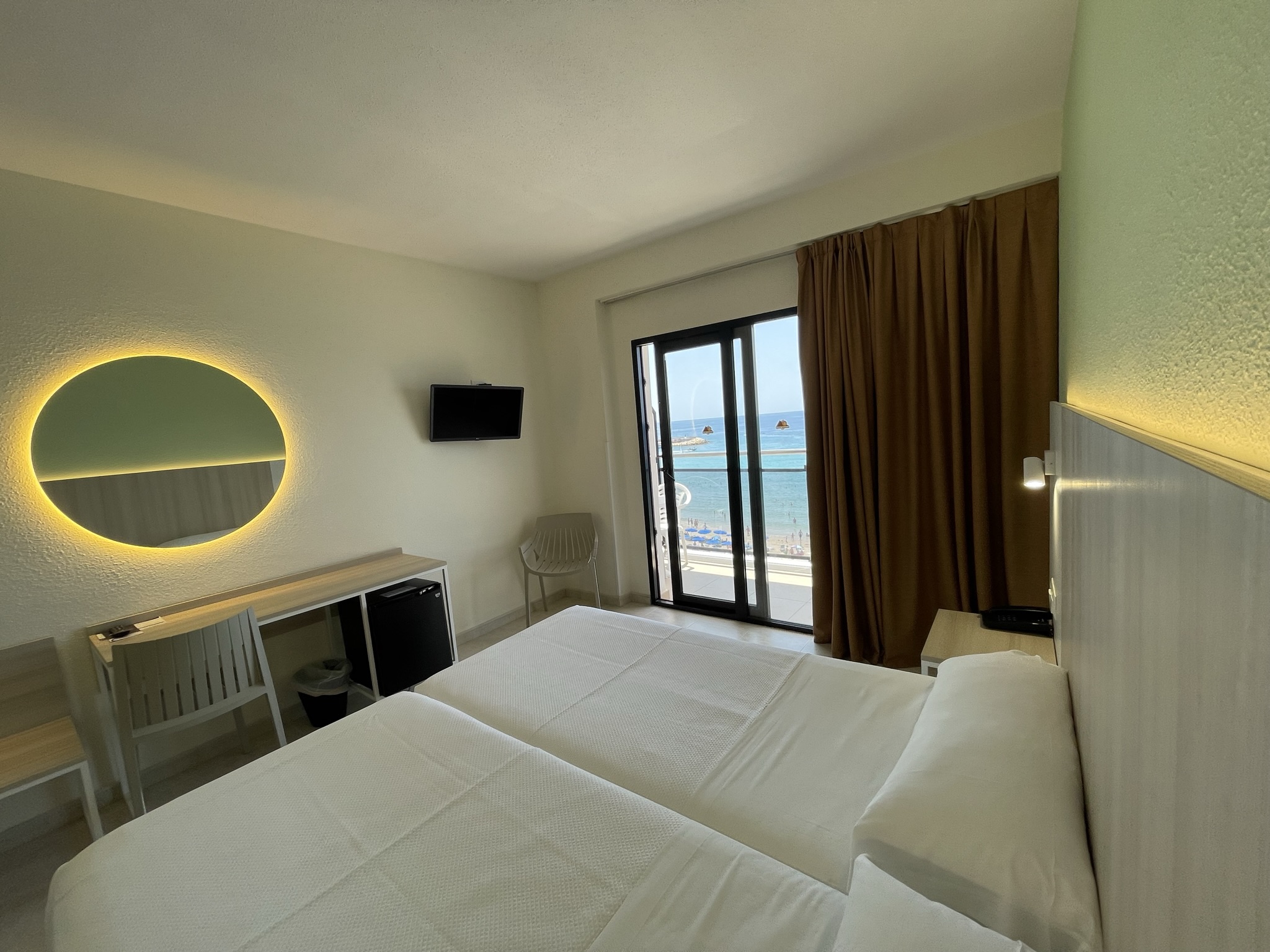Double or Twin Sea View