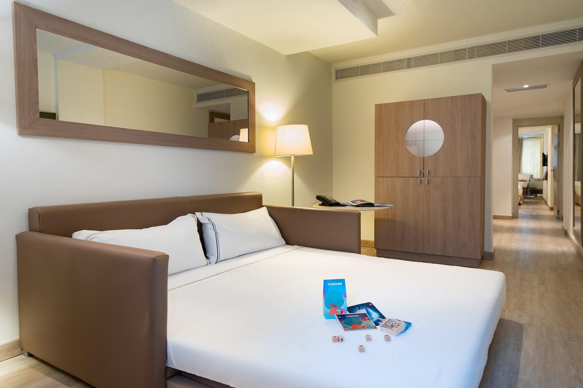 Family Room Standard