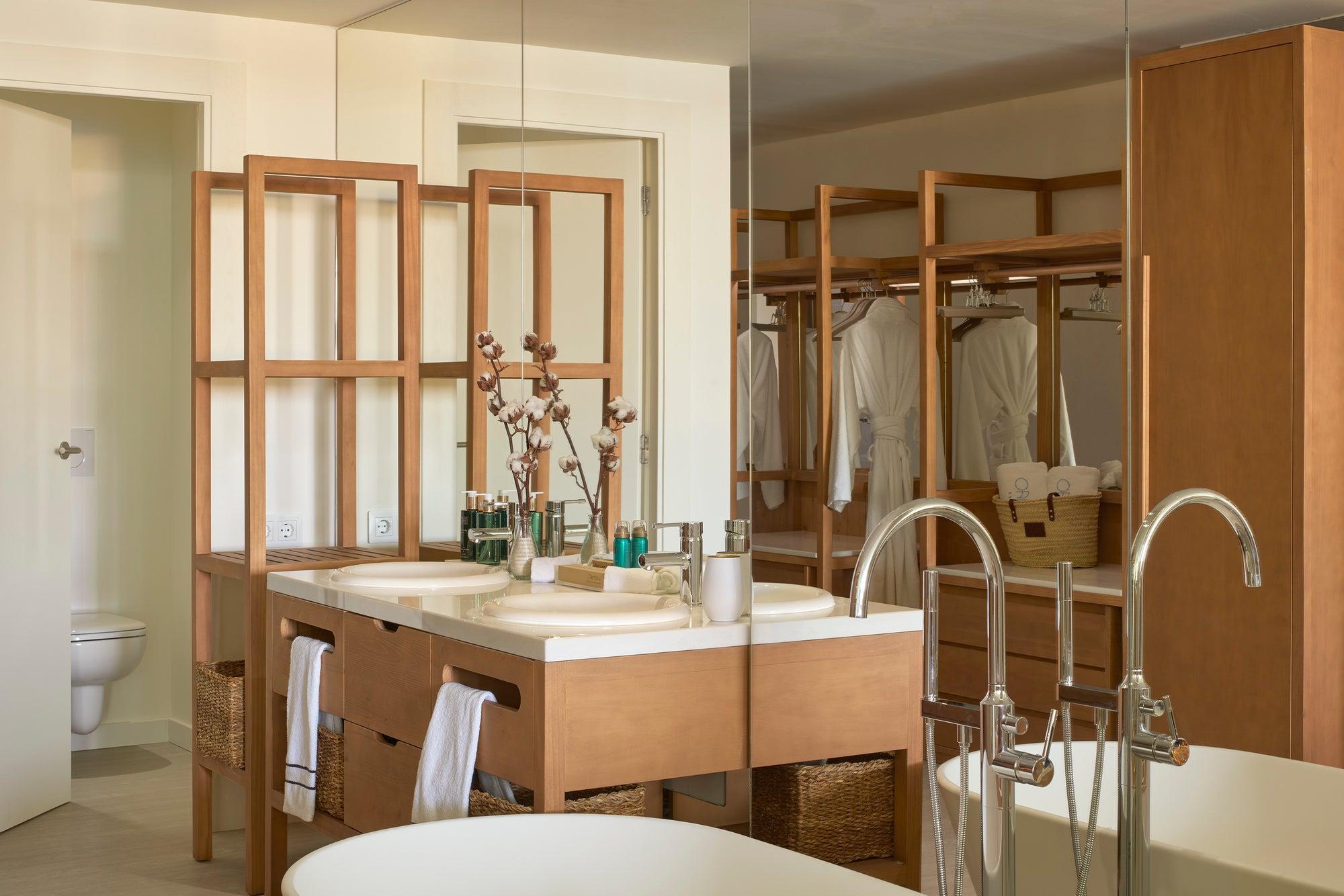 Junior Suite with Views