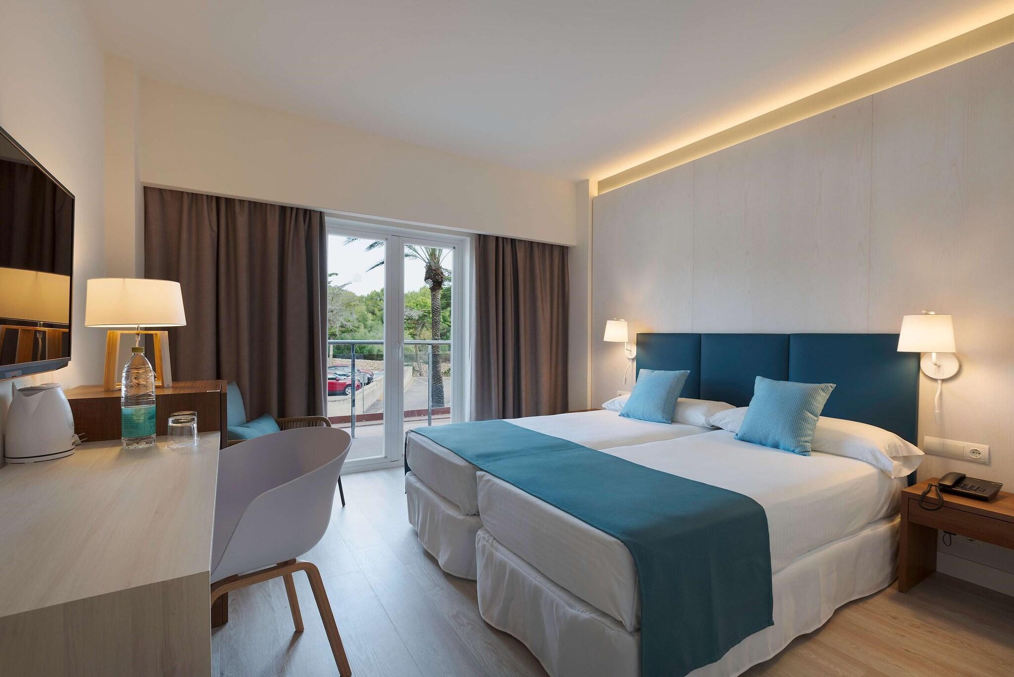 Double Single with Double Bed