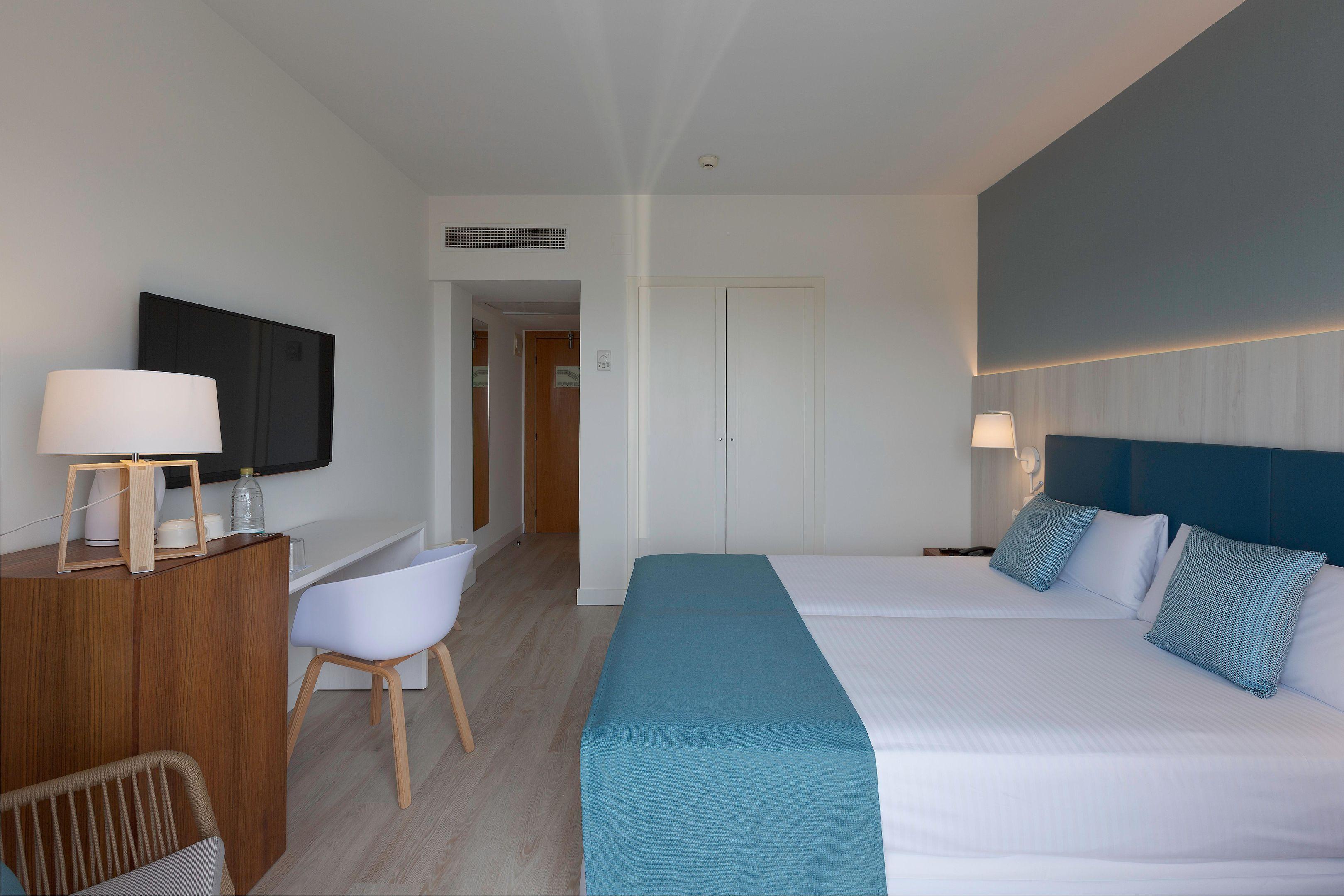 Double or Twin Superior