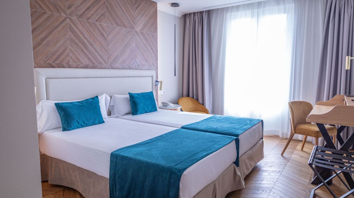 Double Single Sea View