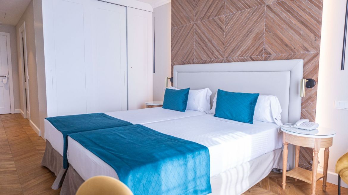 Double Single Sea View