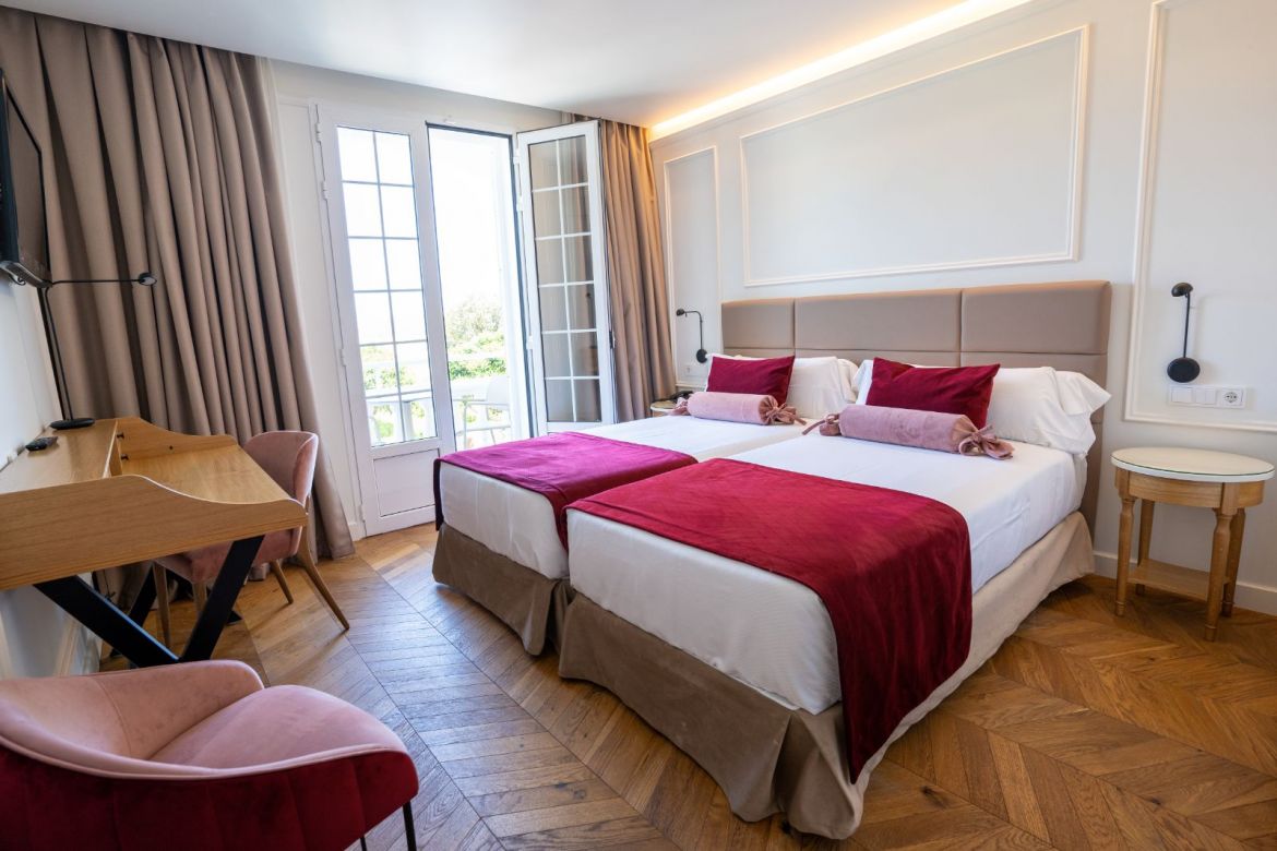 Double Single Superior