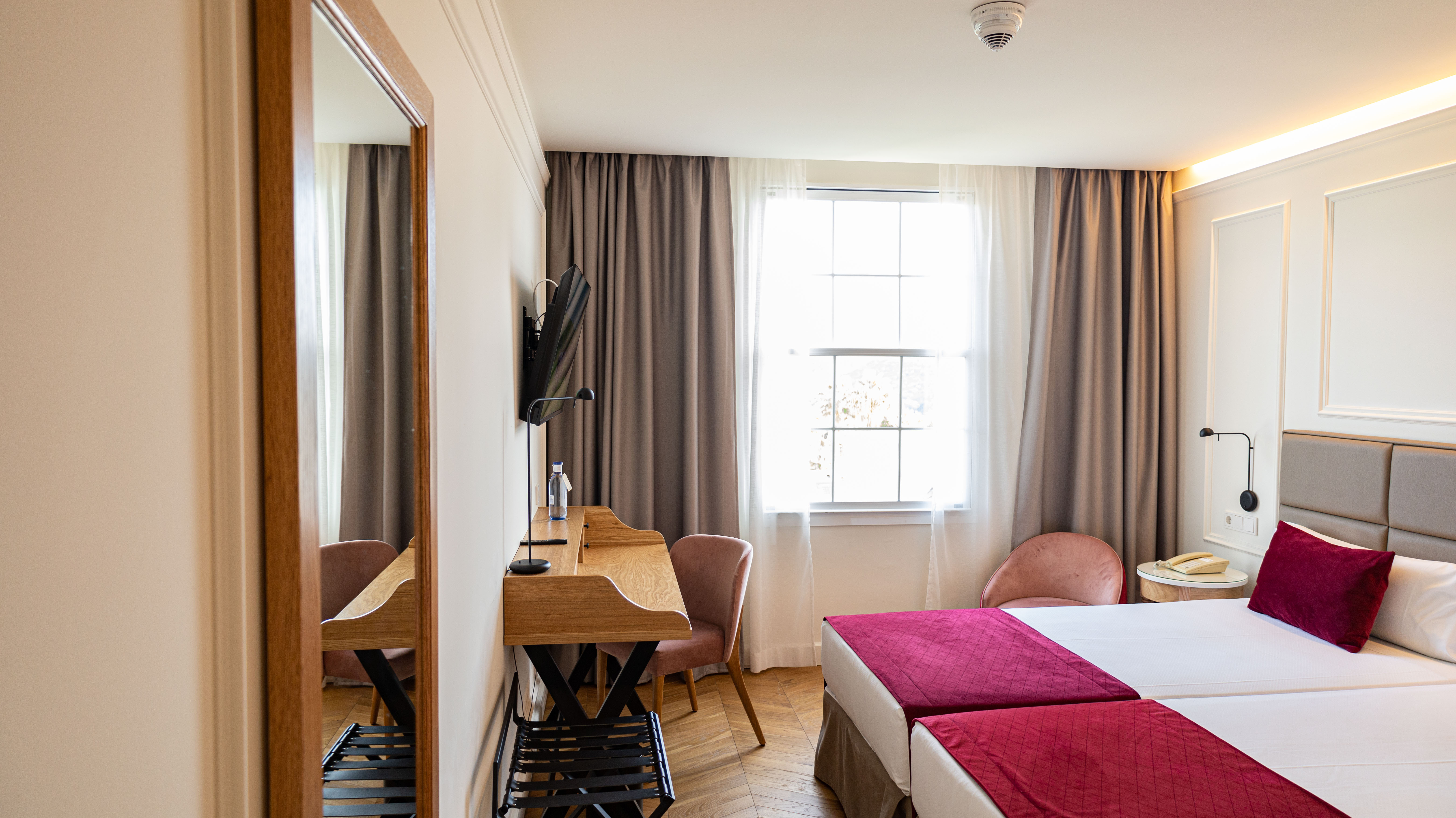 Double or Twin Standard