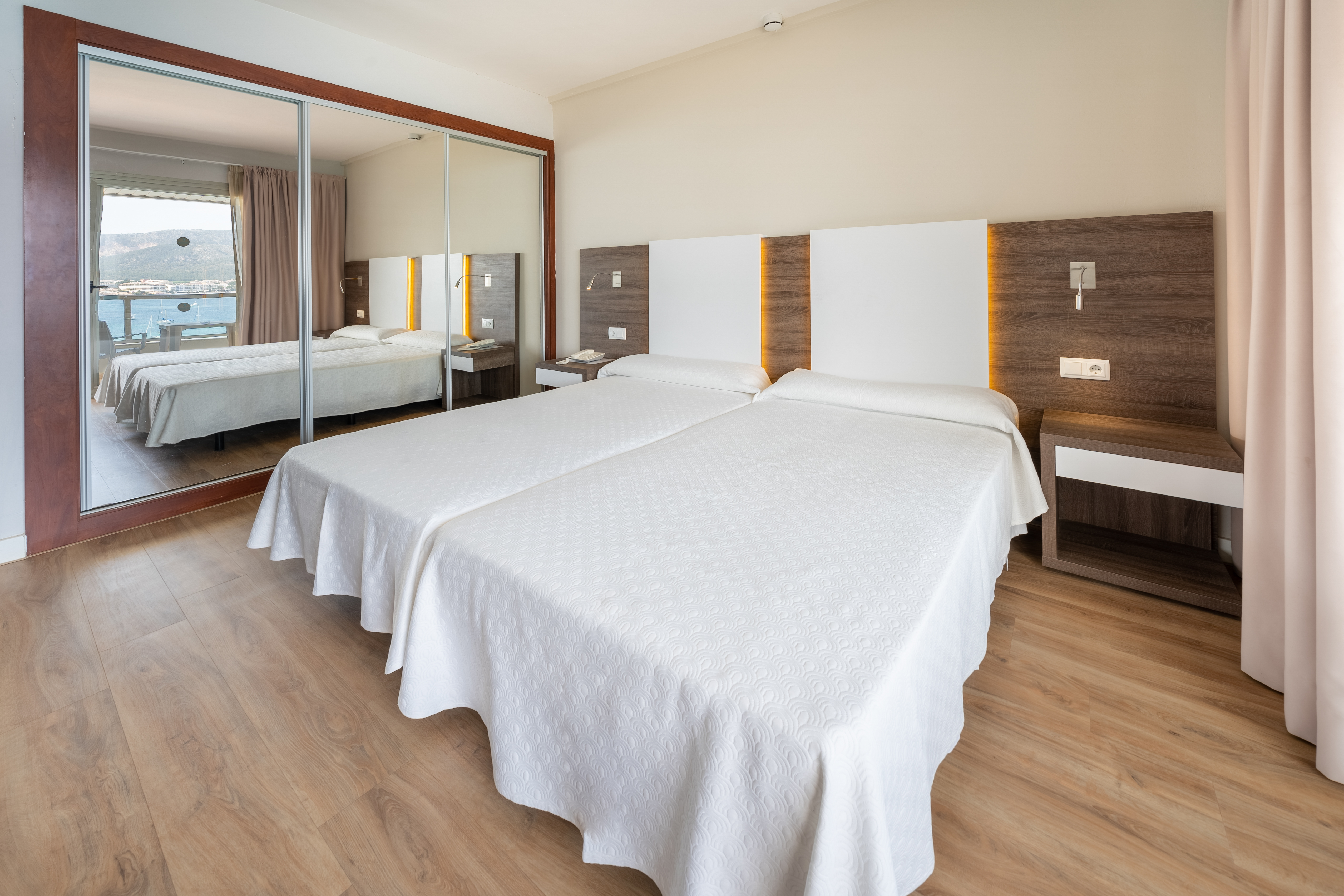 Double Single Superior