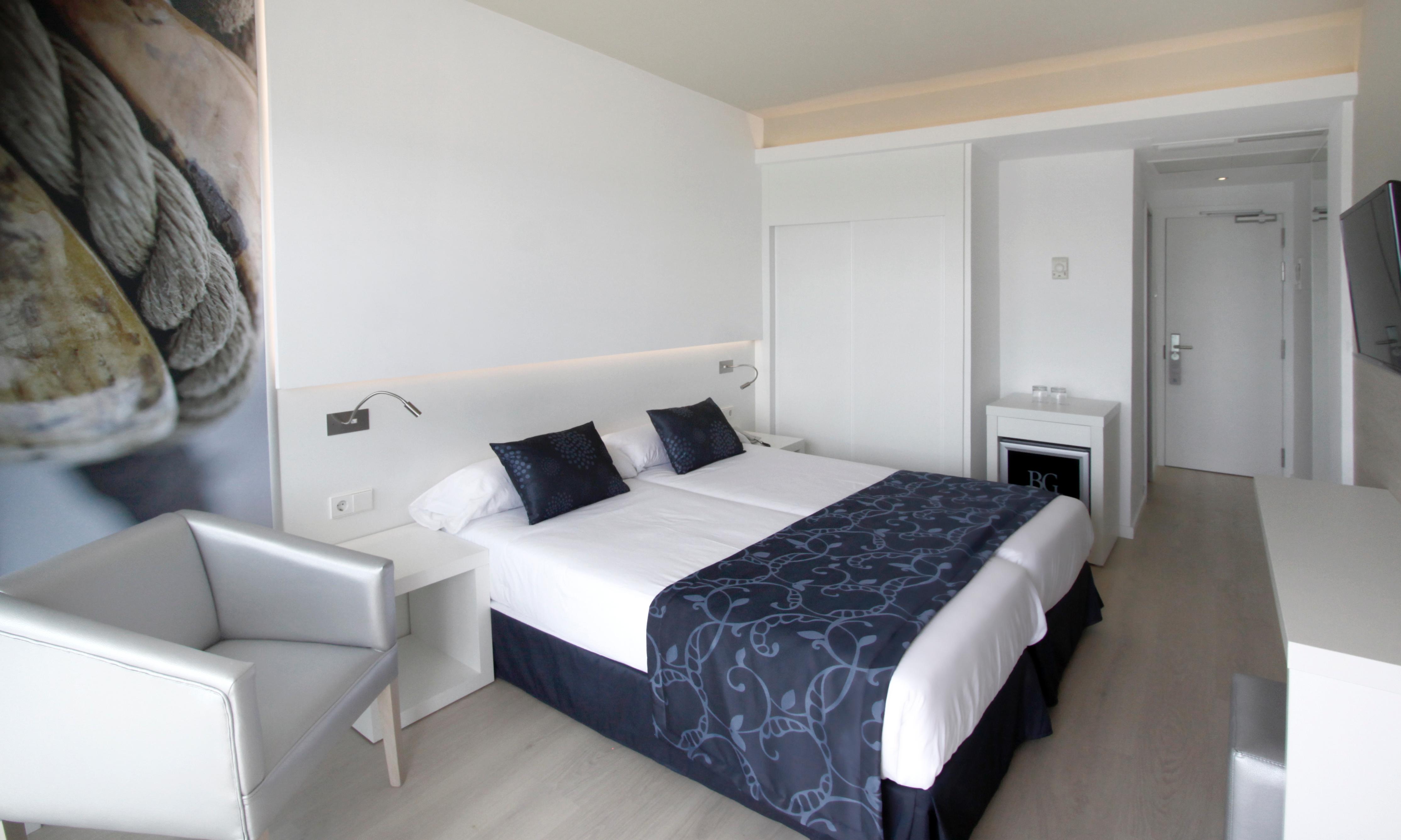 Double or Twin Standard