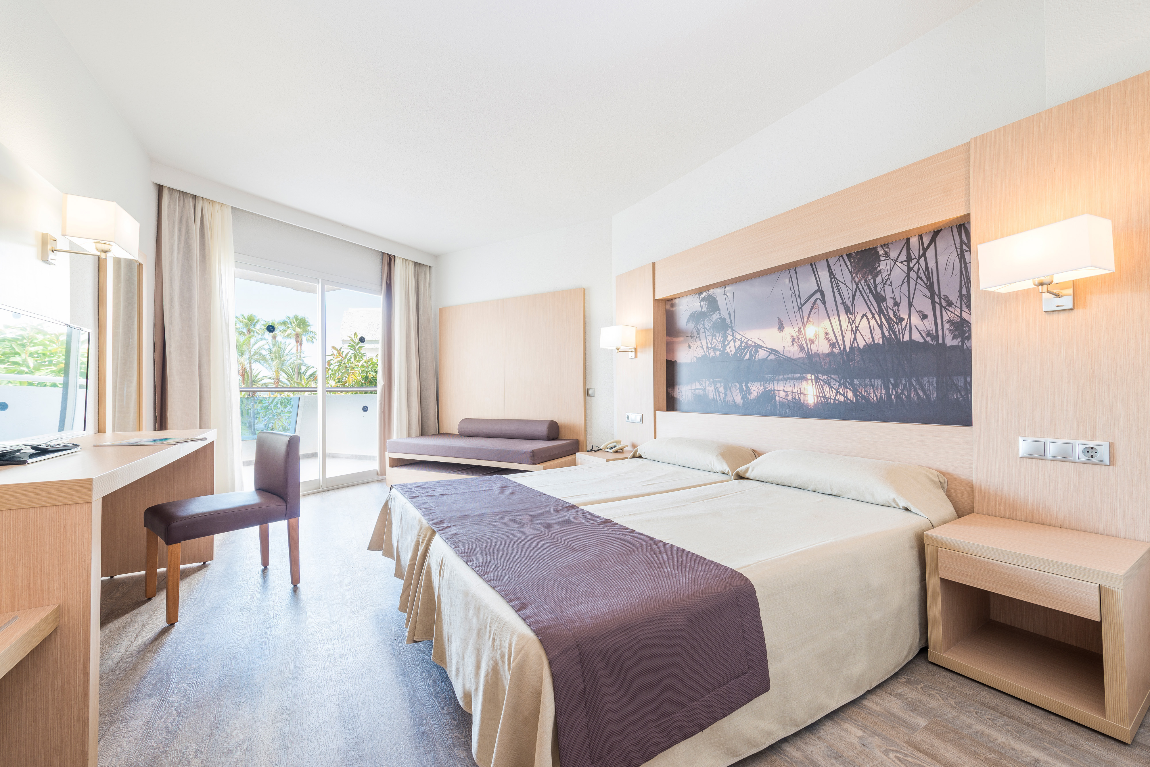 Double or Twin Standard