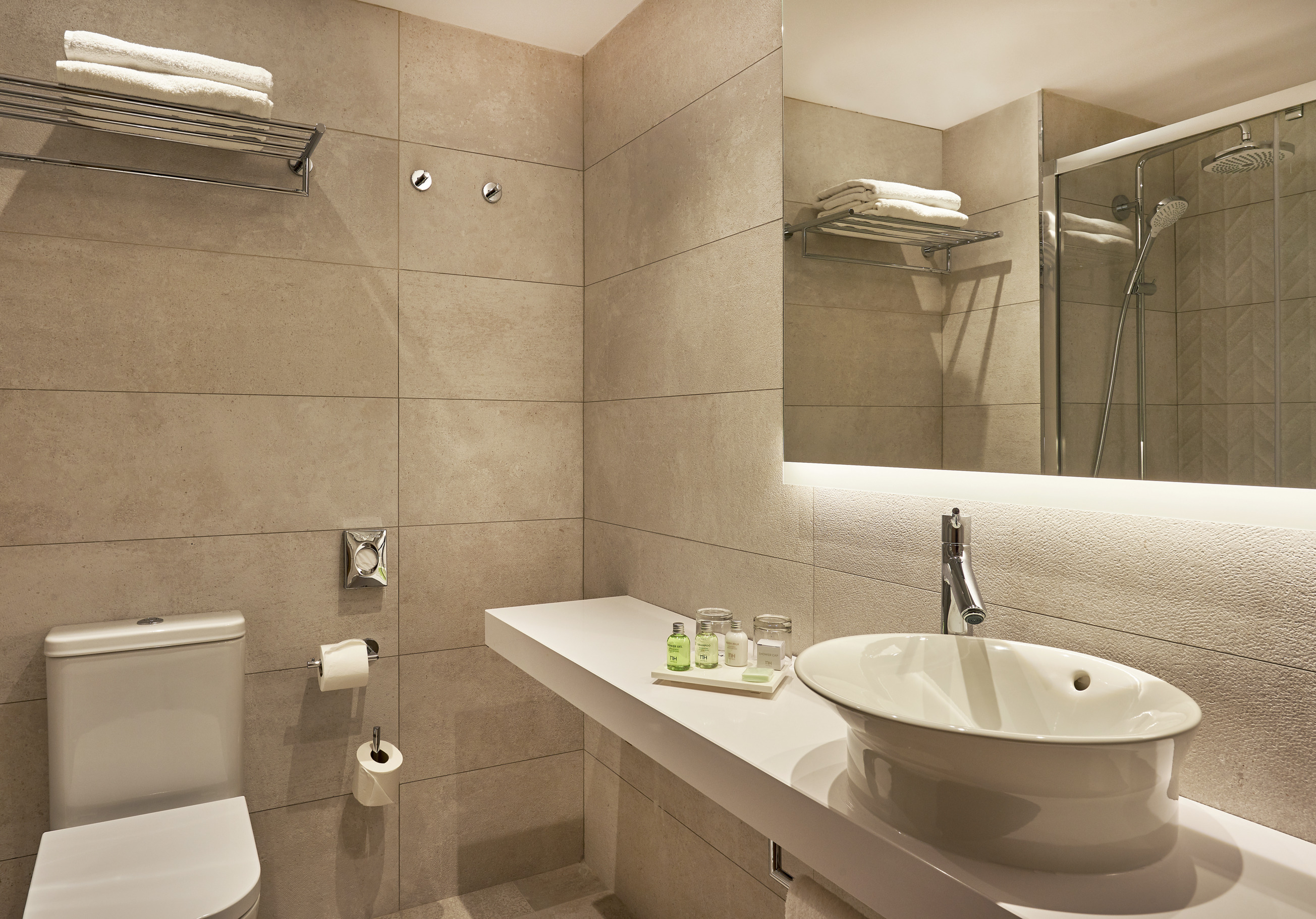 Family Room Capacity 3