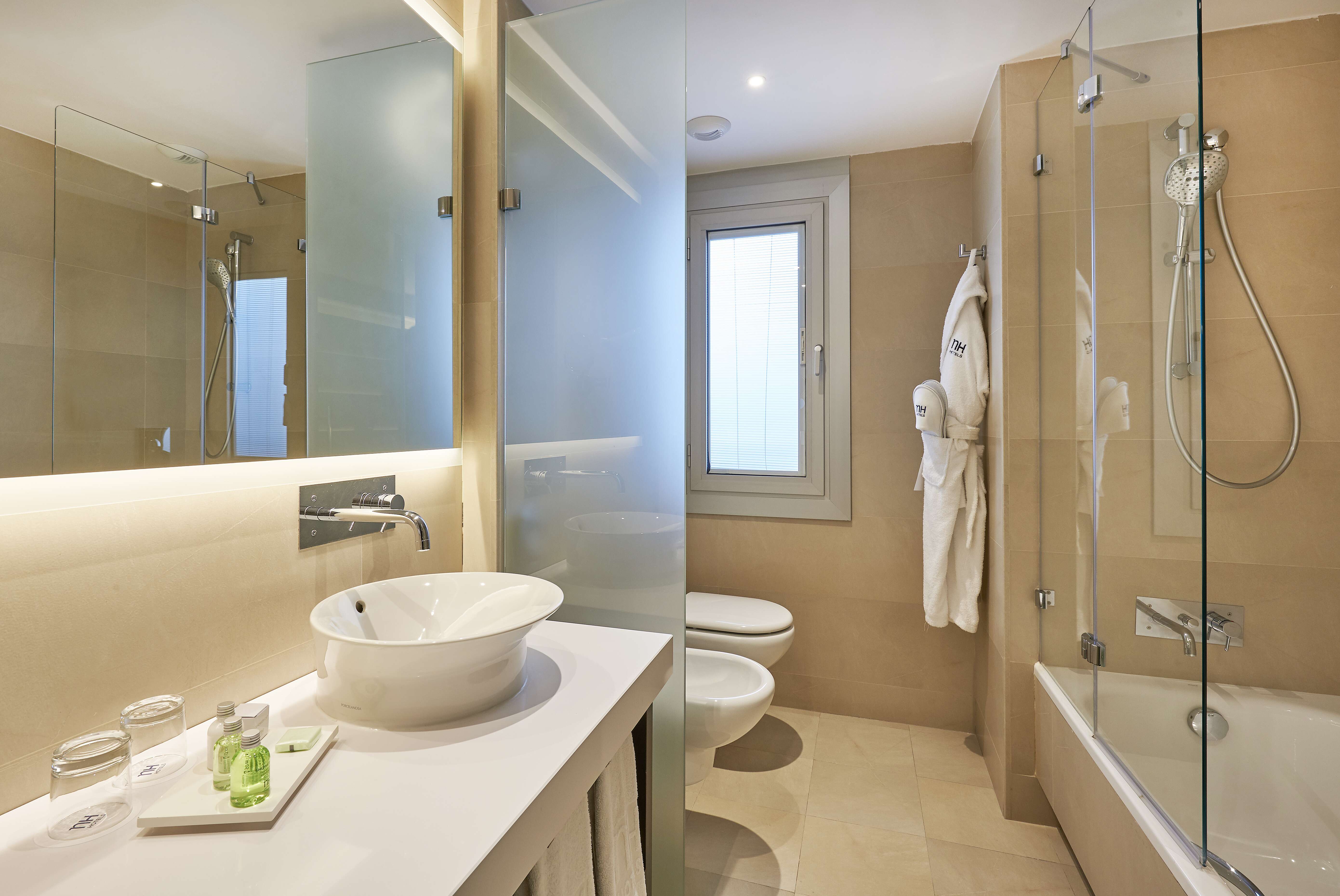 Double or Twin Standard