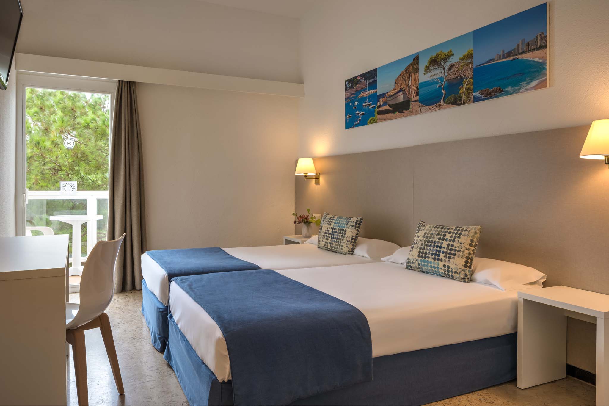 Double or Twin Capacity 2