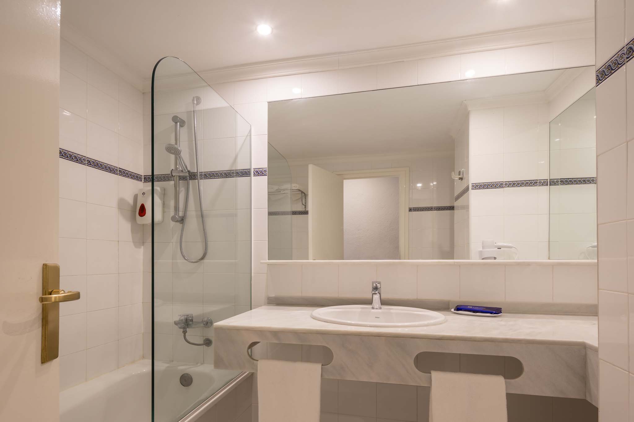 Double or Twin Capacity 3