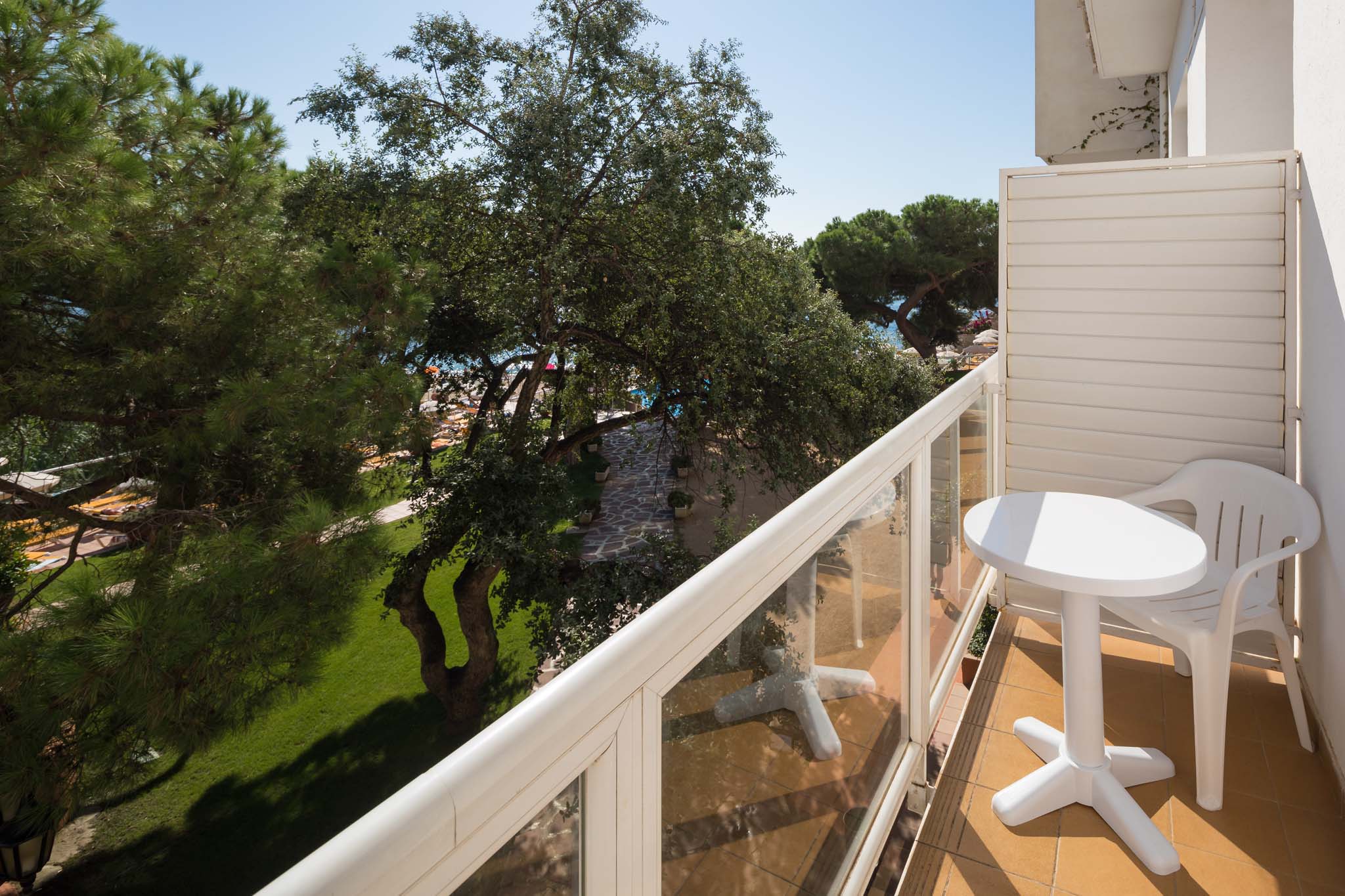 Double or Twin Capacity 3