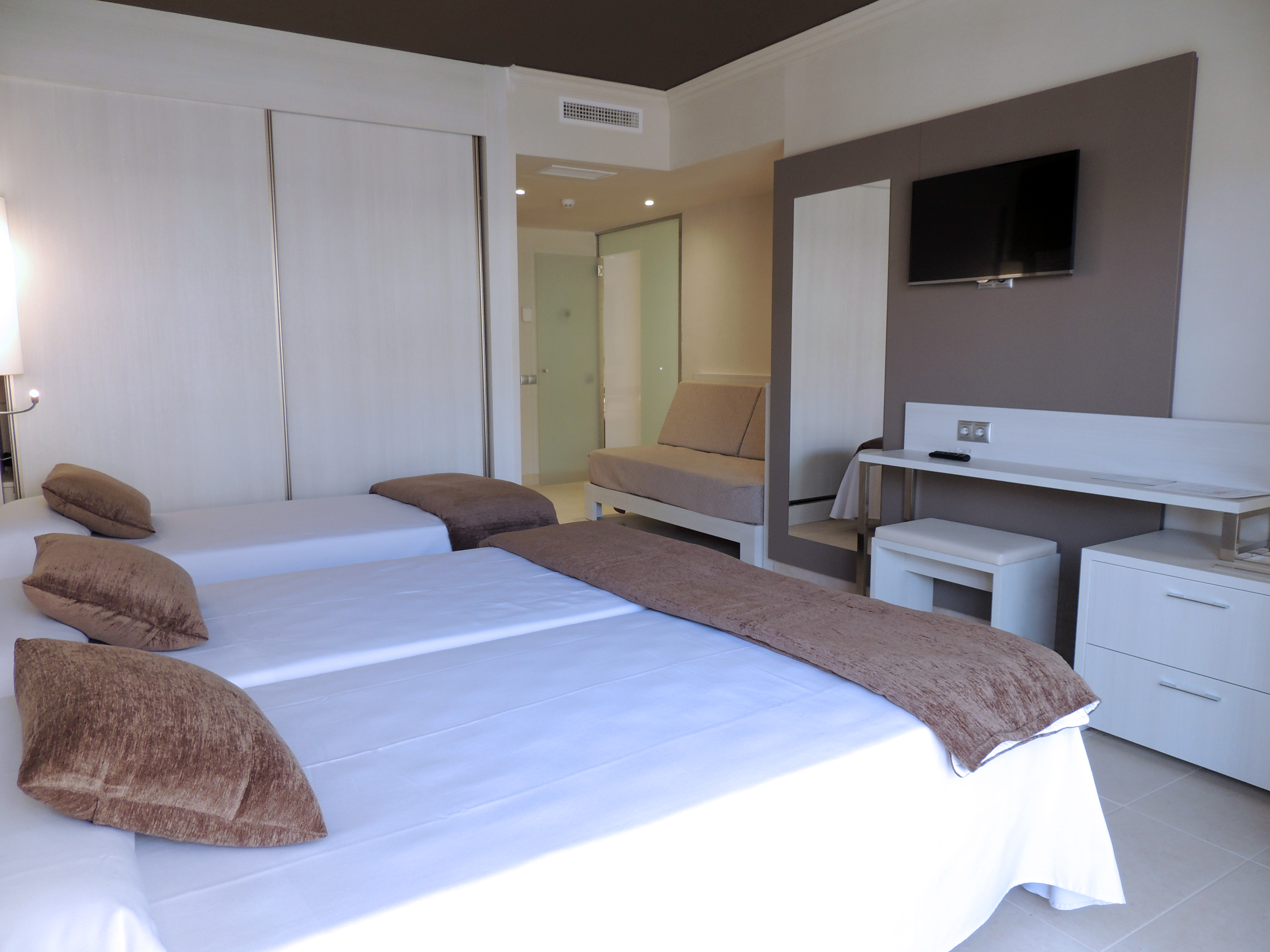 Family Room Standard