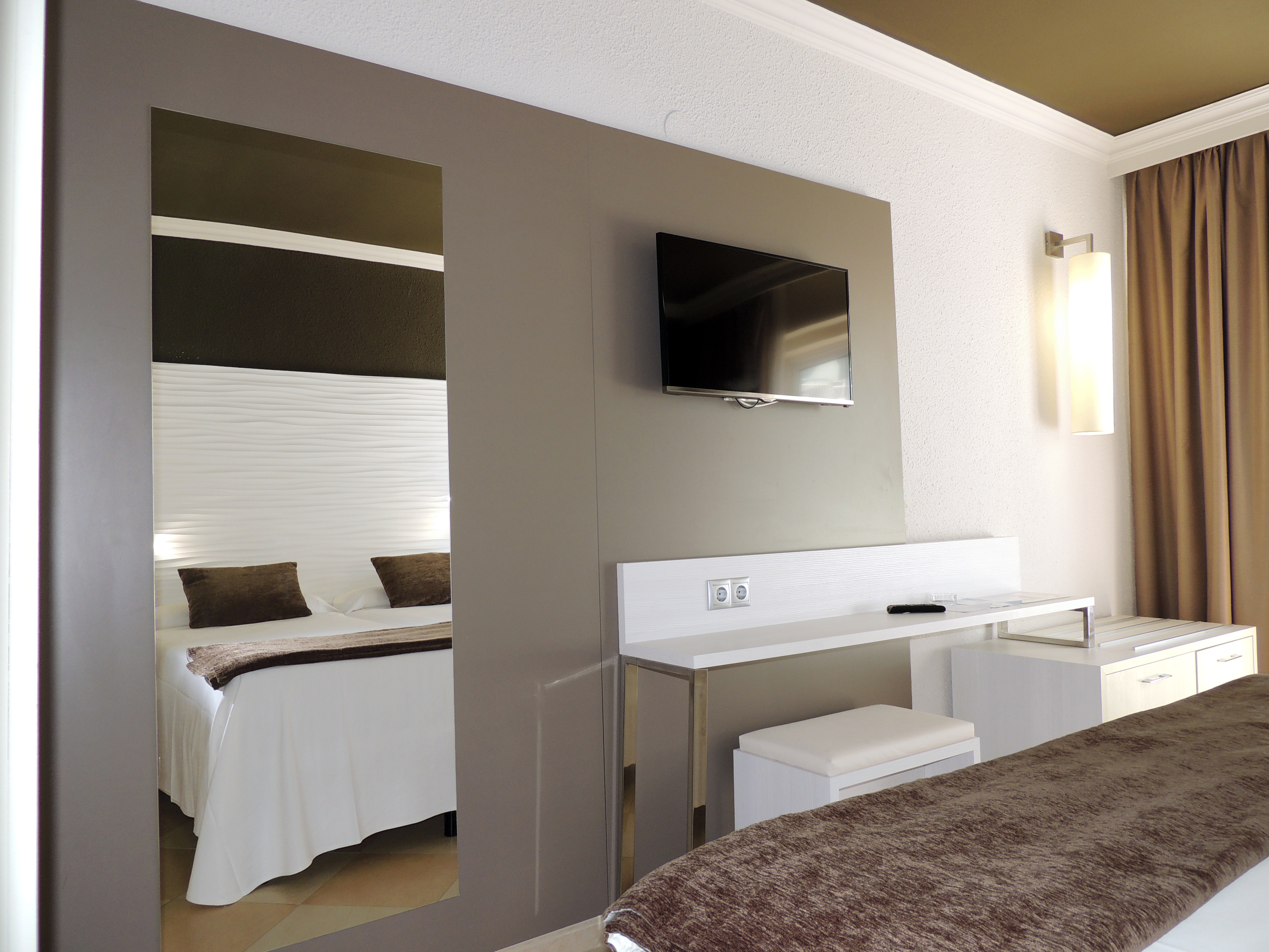 Double or Twin Pool View One Bedroom