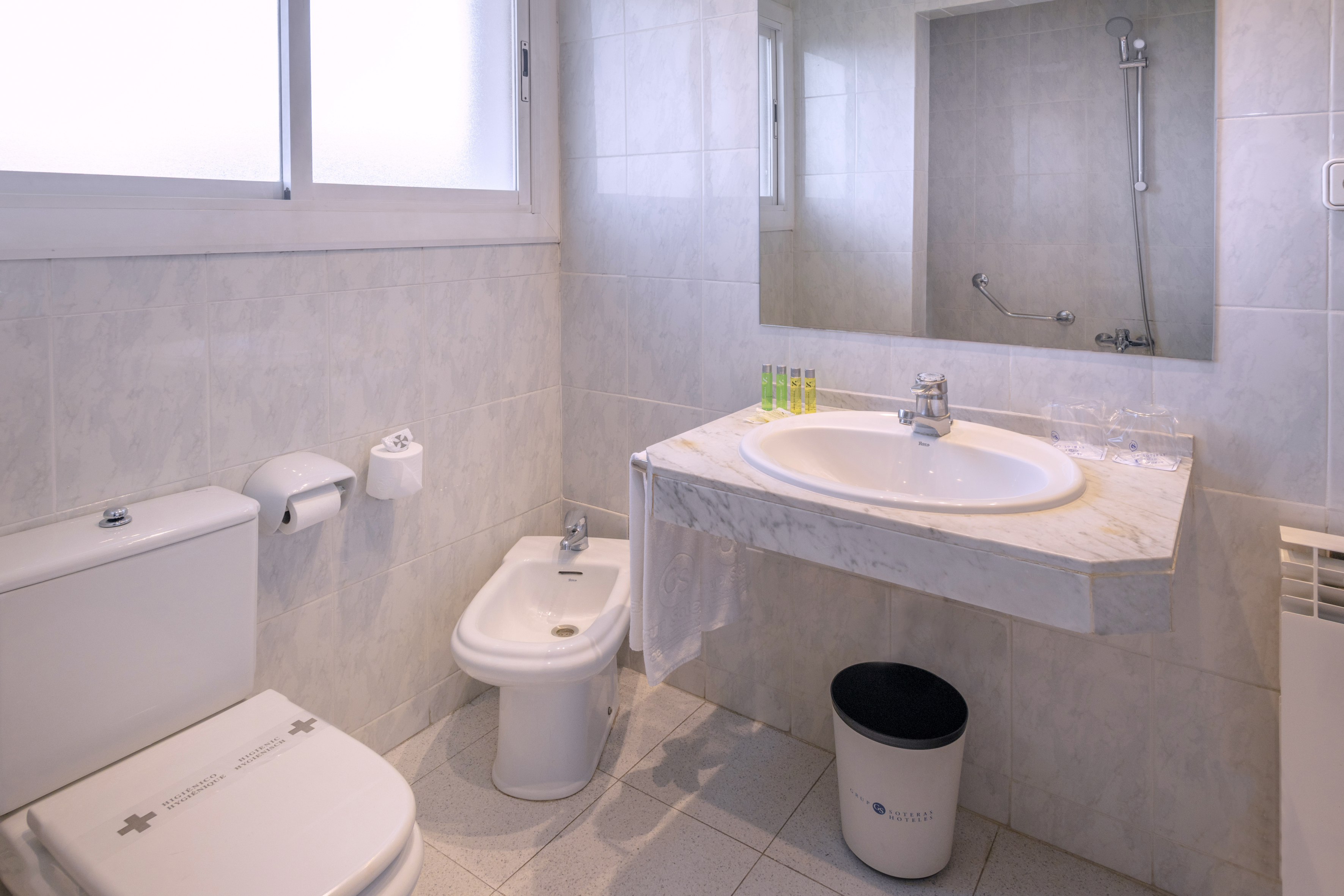 Double or Twin Standard