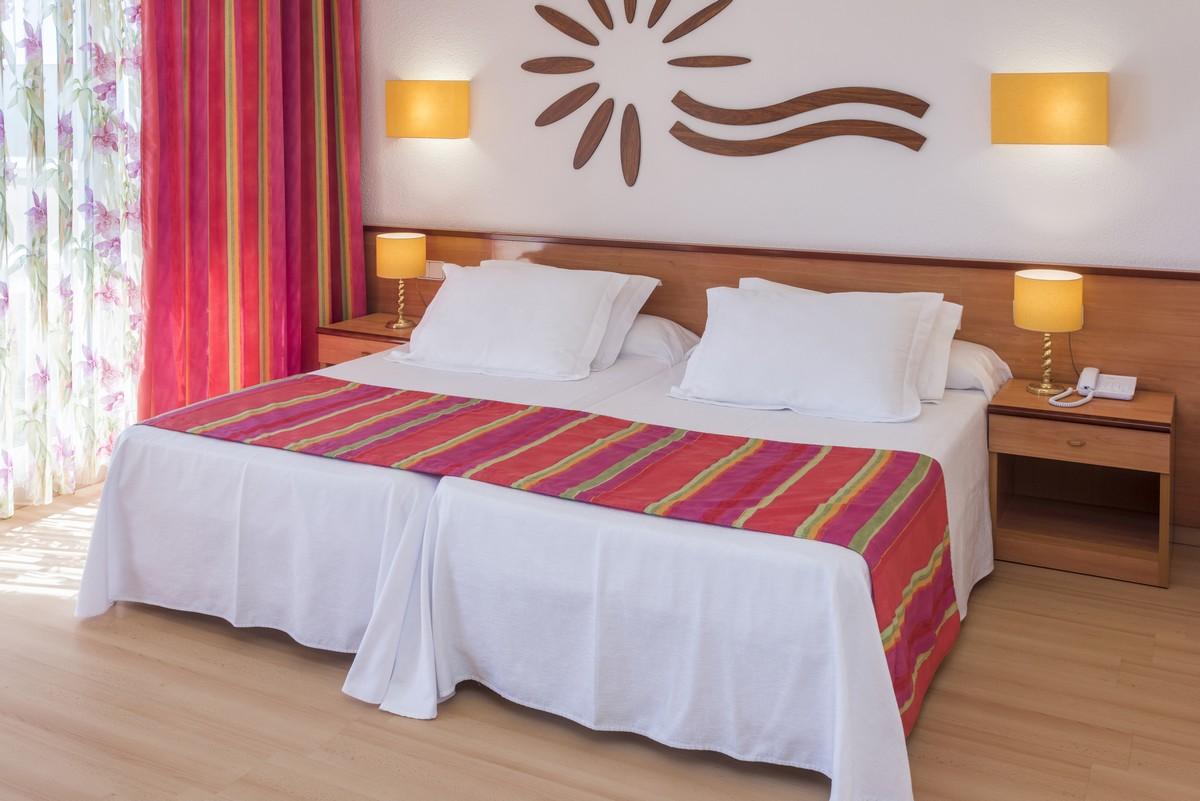 Double or Twin Capacity 3