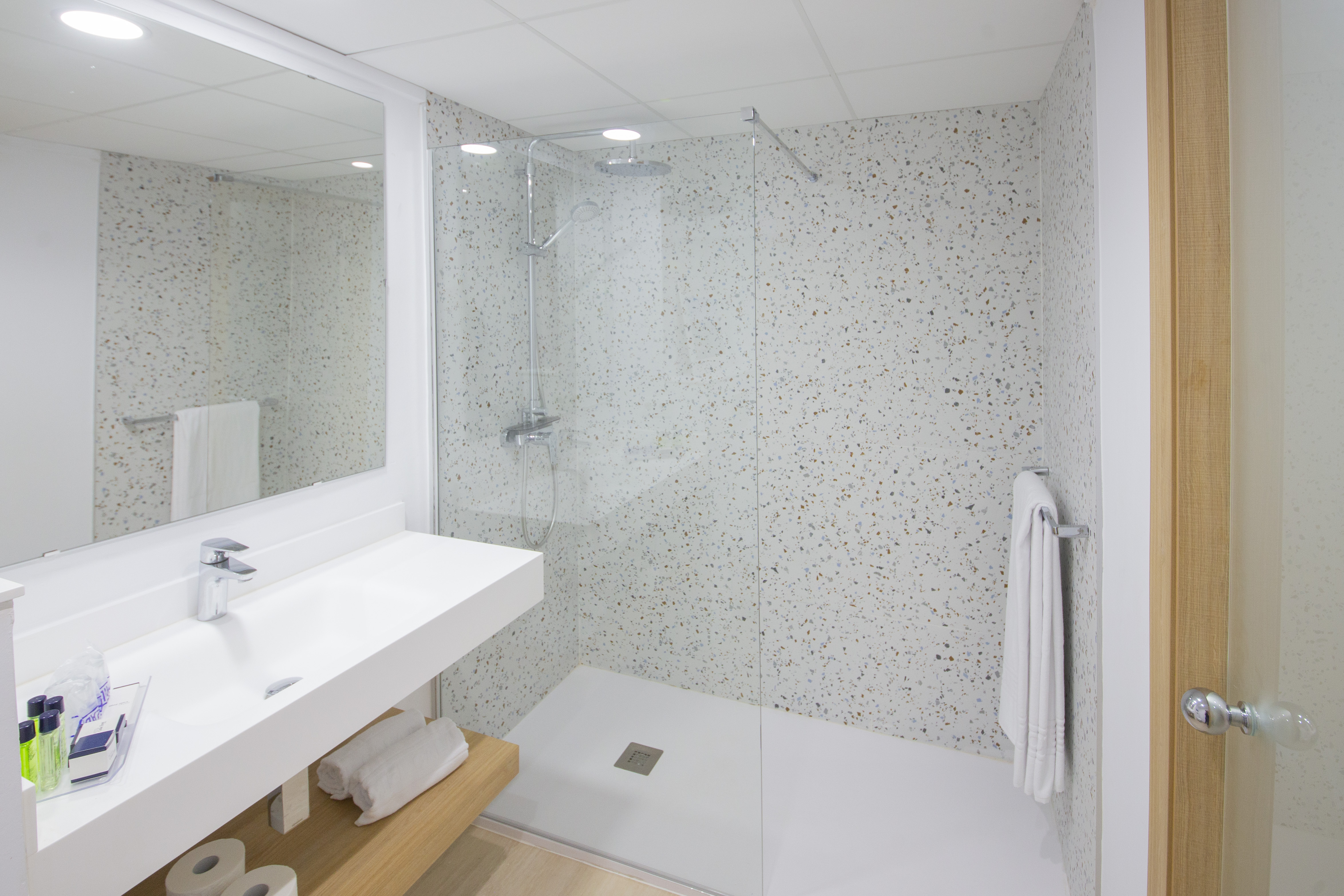 Double or Twin Capacity 3