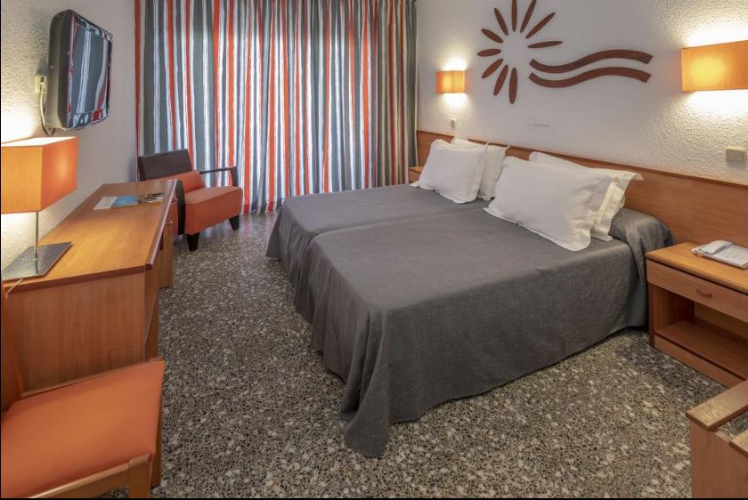 Double or Twin Standard