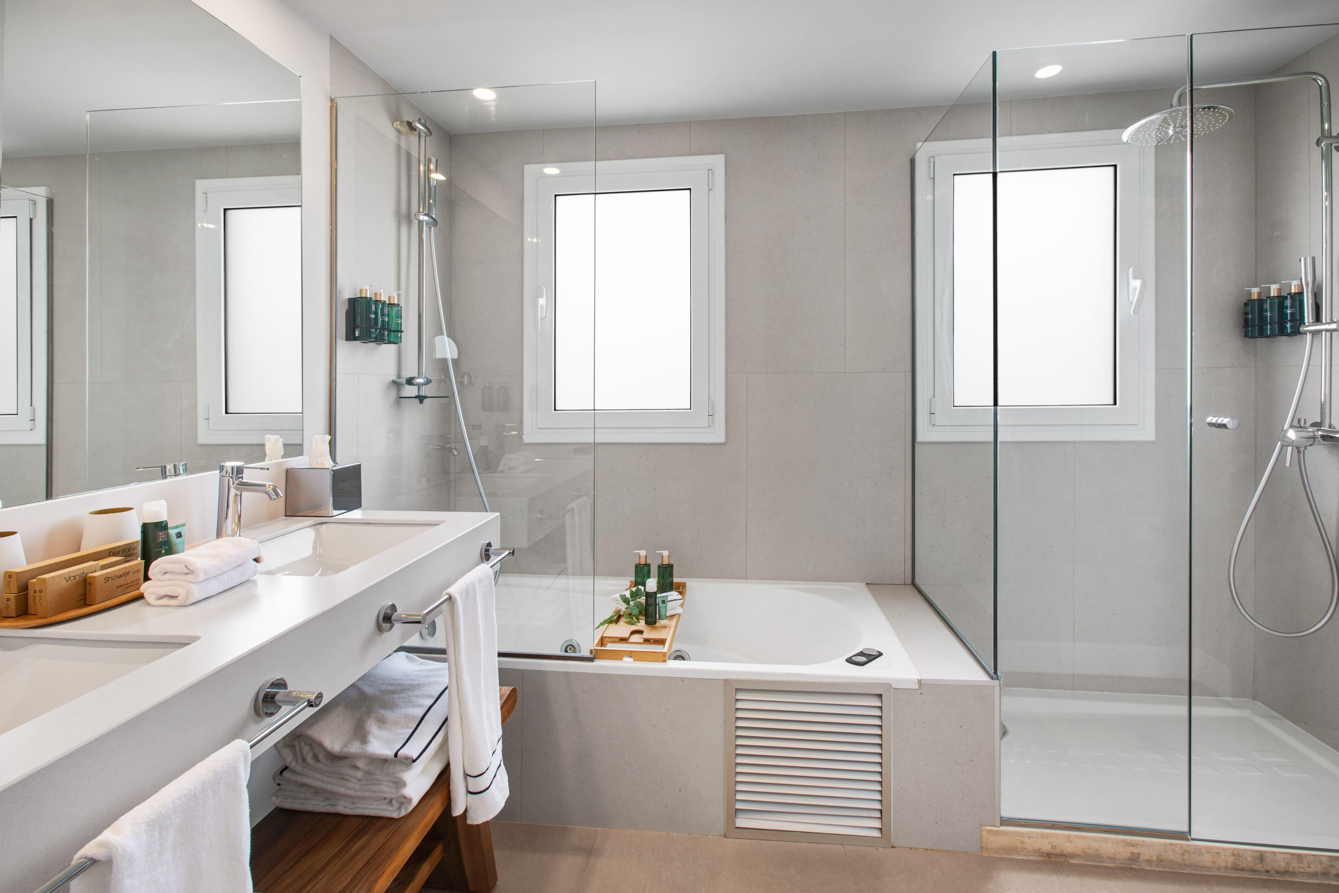 Suite Grand with Views