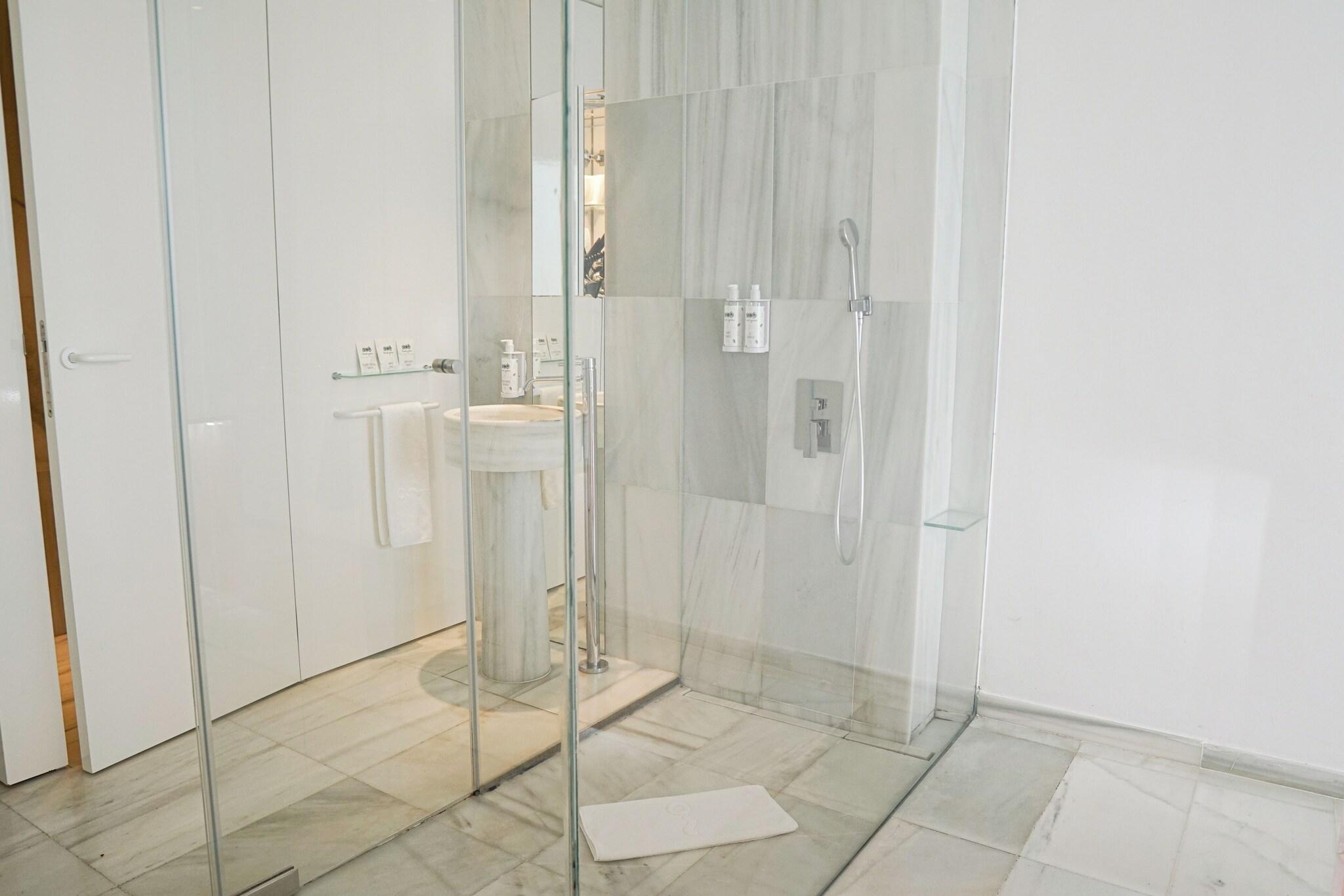 Double Side Sea View with Balcony