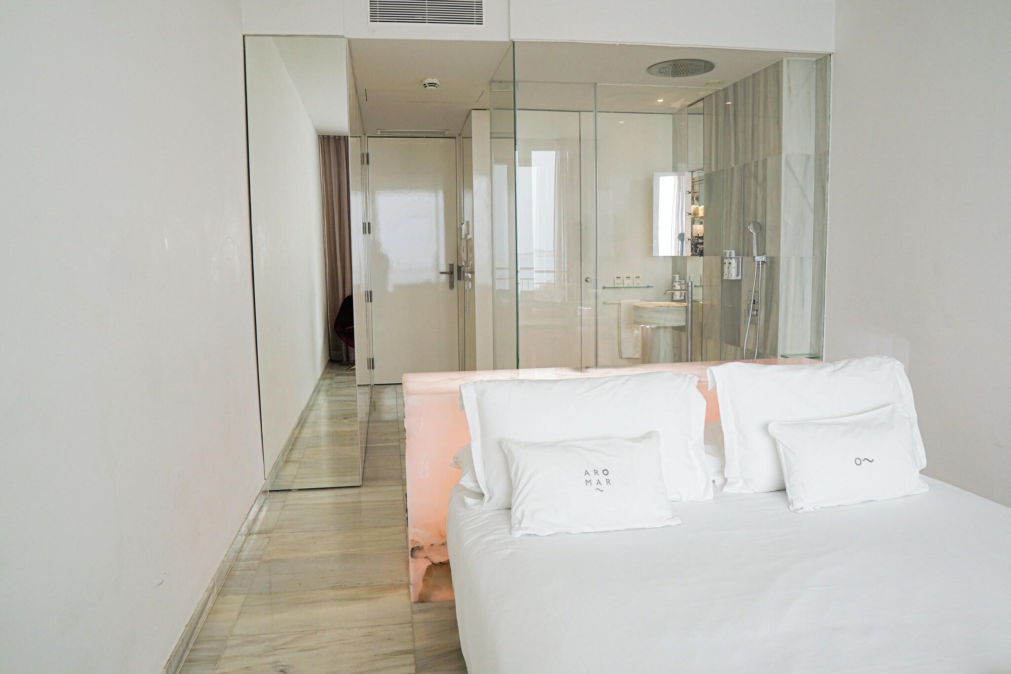 Double Side Sea View with Balcony